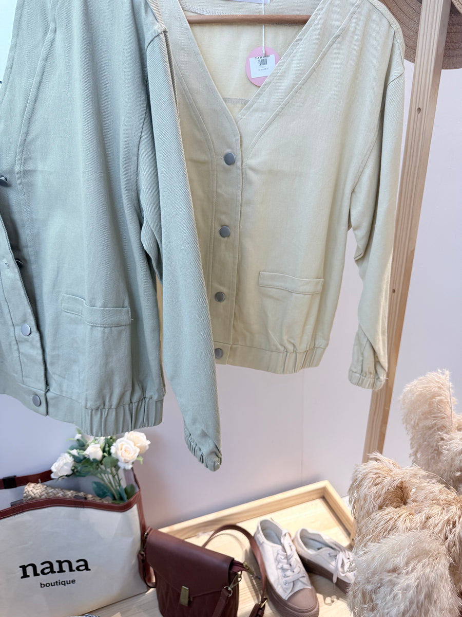 牛仔面料柔色外套