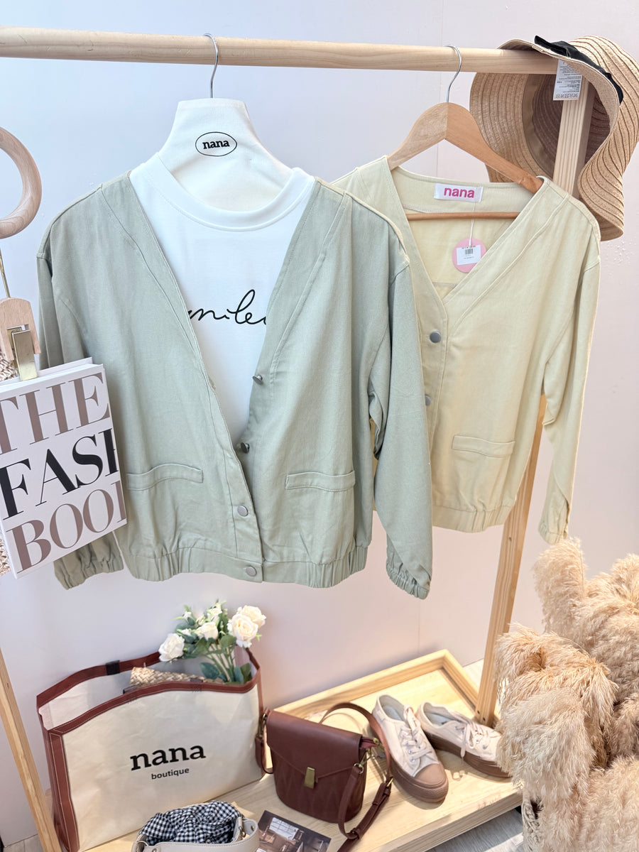 牛仔面料柔色外套