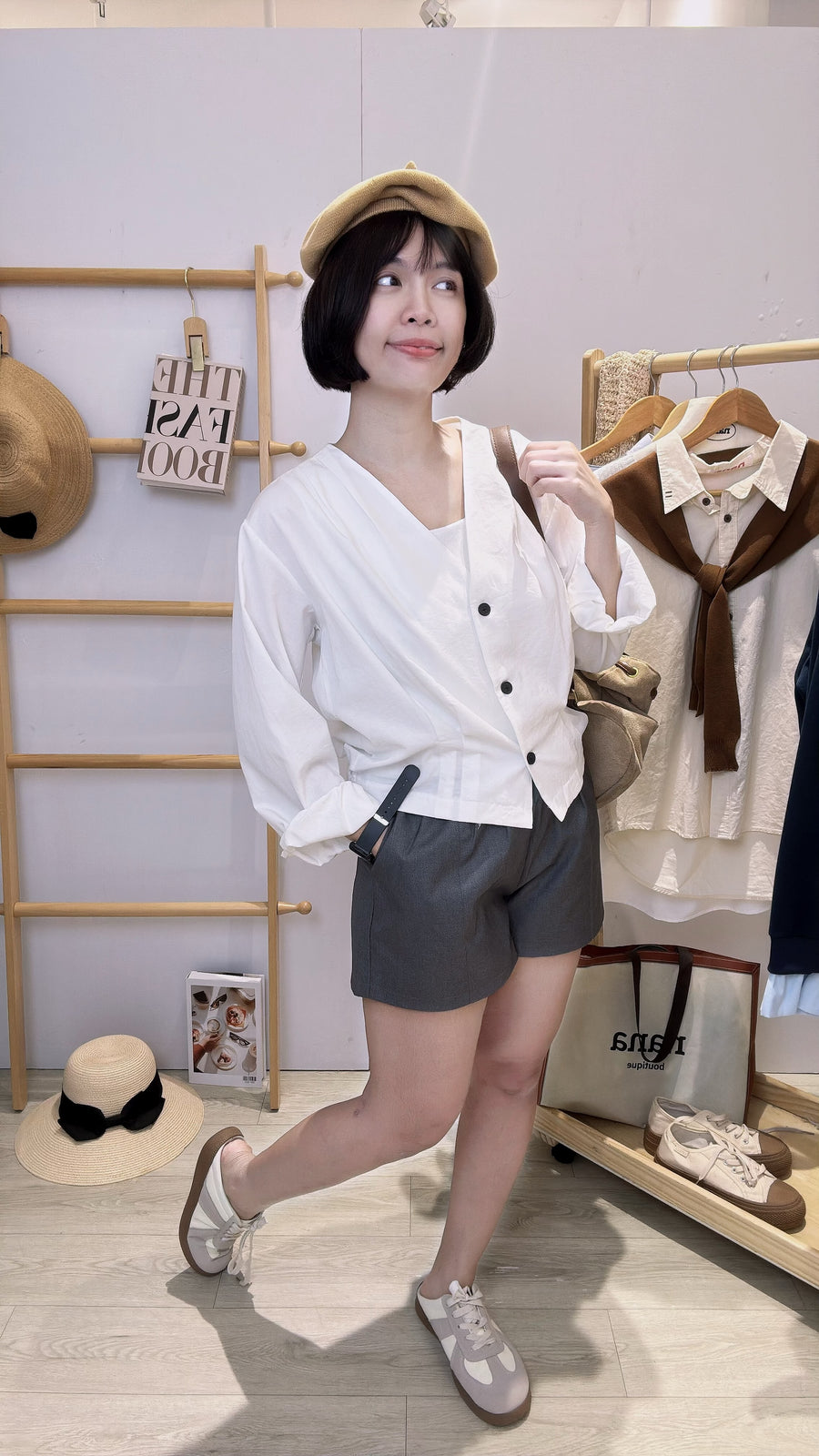 棉麻V领好搭配衬衫