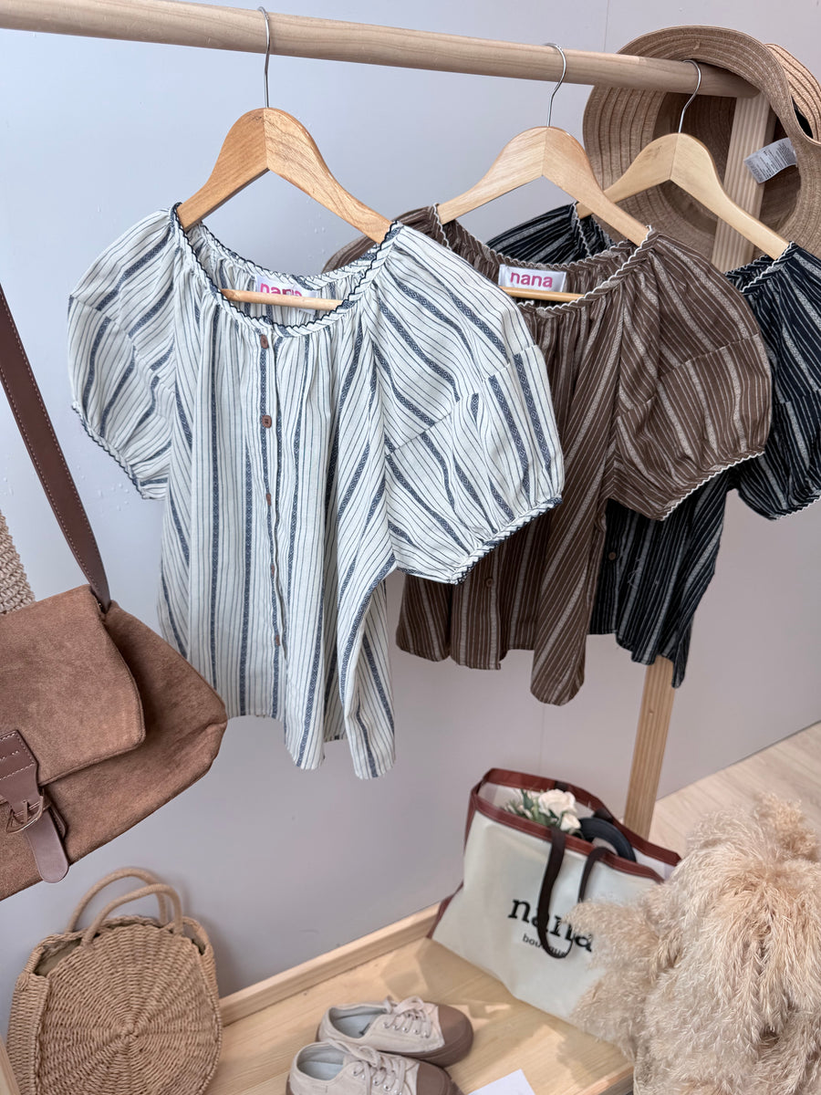 软麻复古灯笼袖上衣