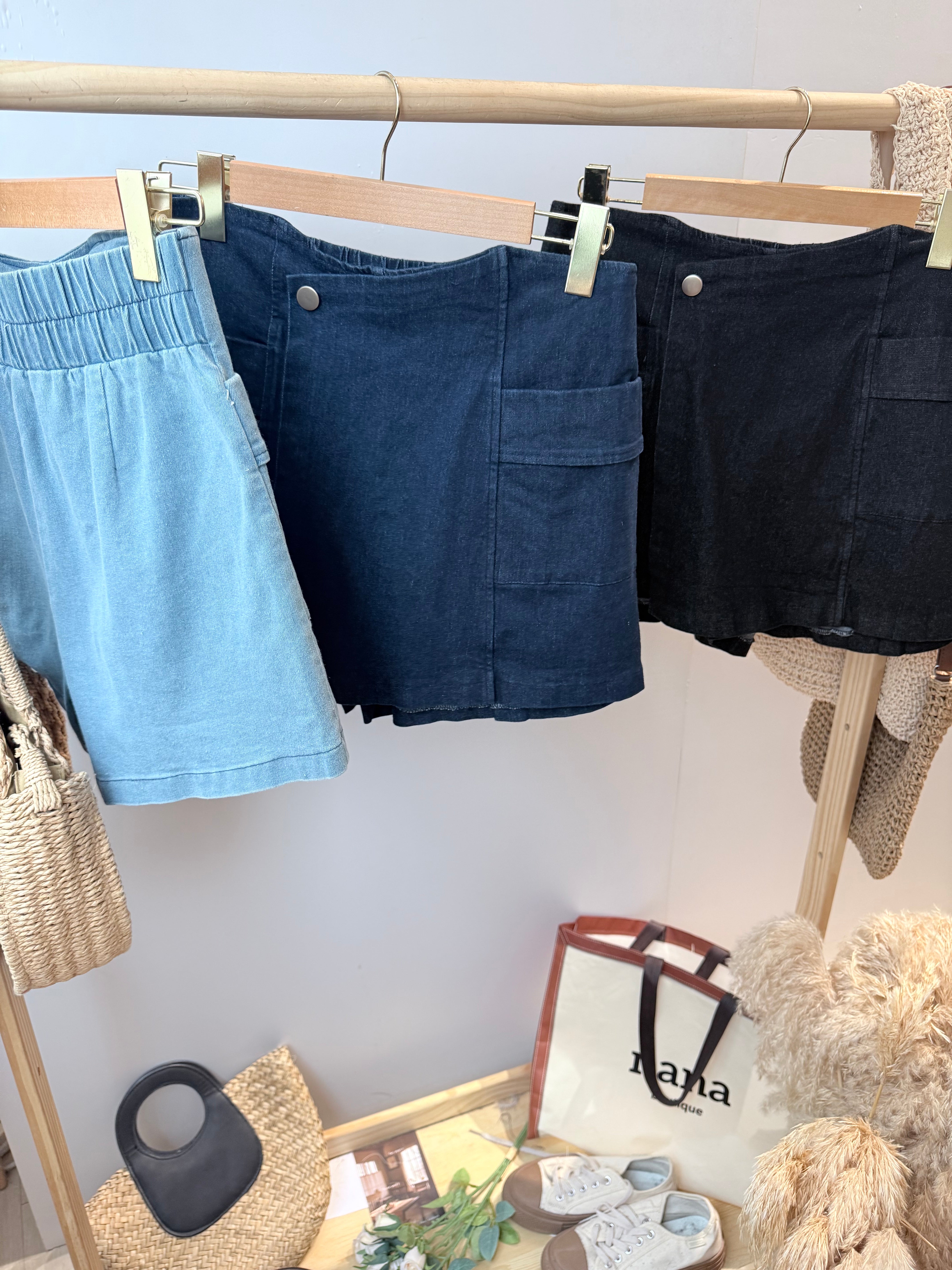 牛仔塑胶头前裙后裤