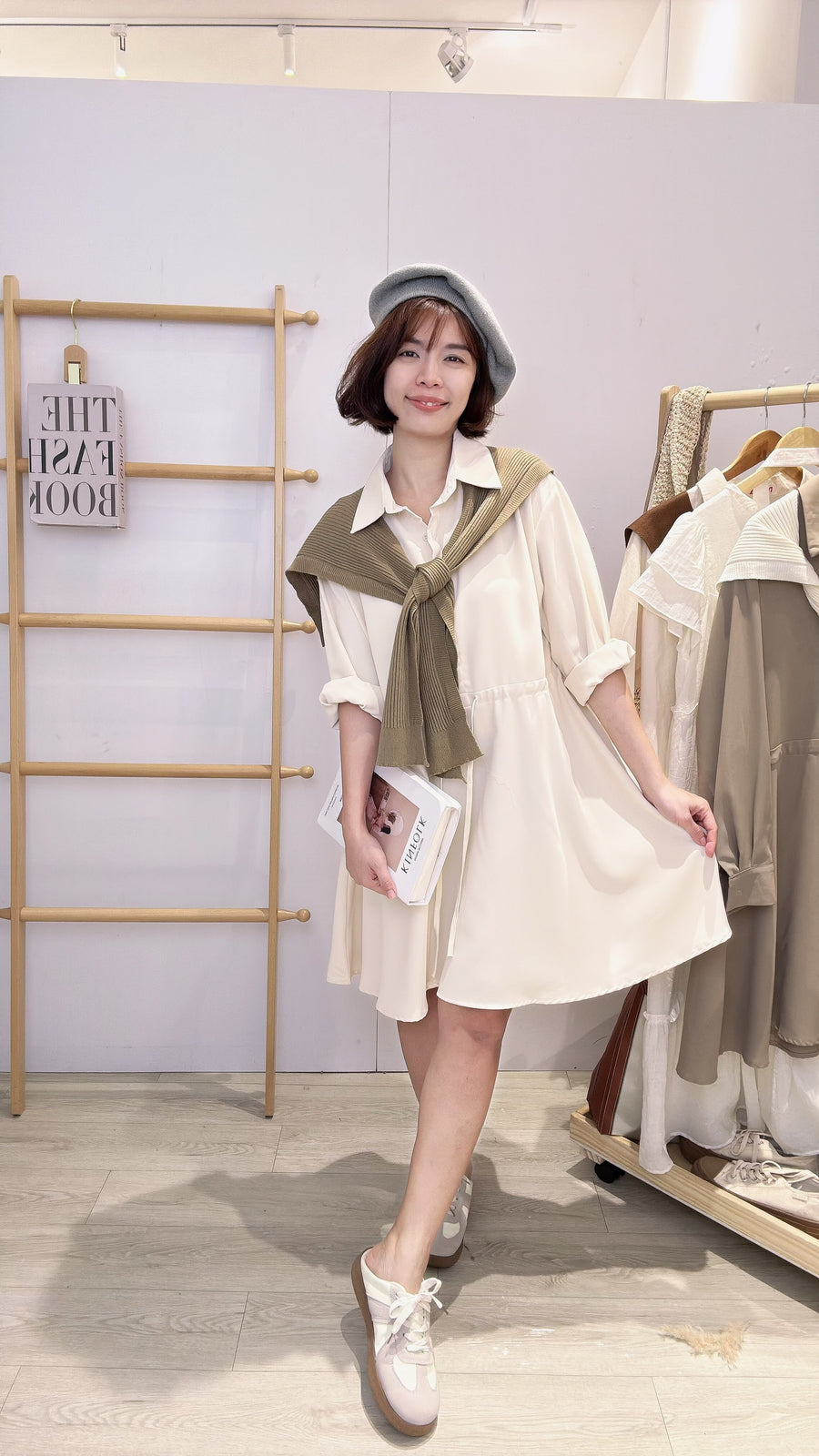 雪纺收腰配披肩连身裙