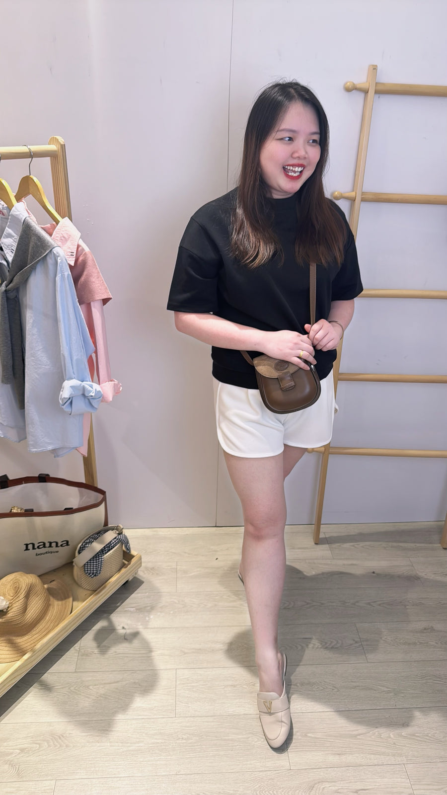 优质棉圆领单色上衣