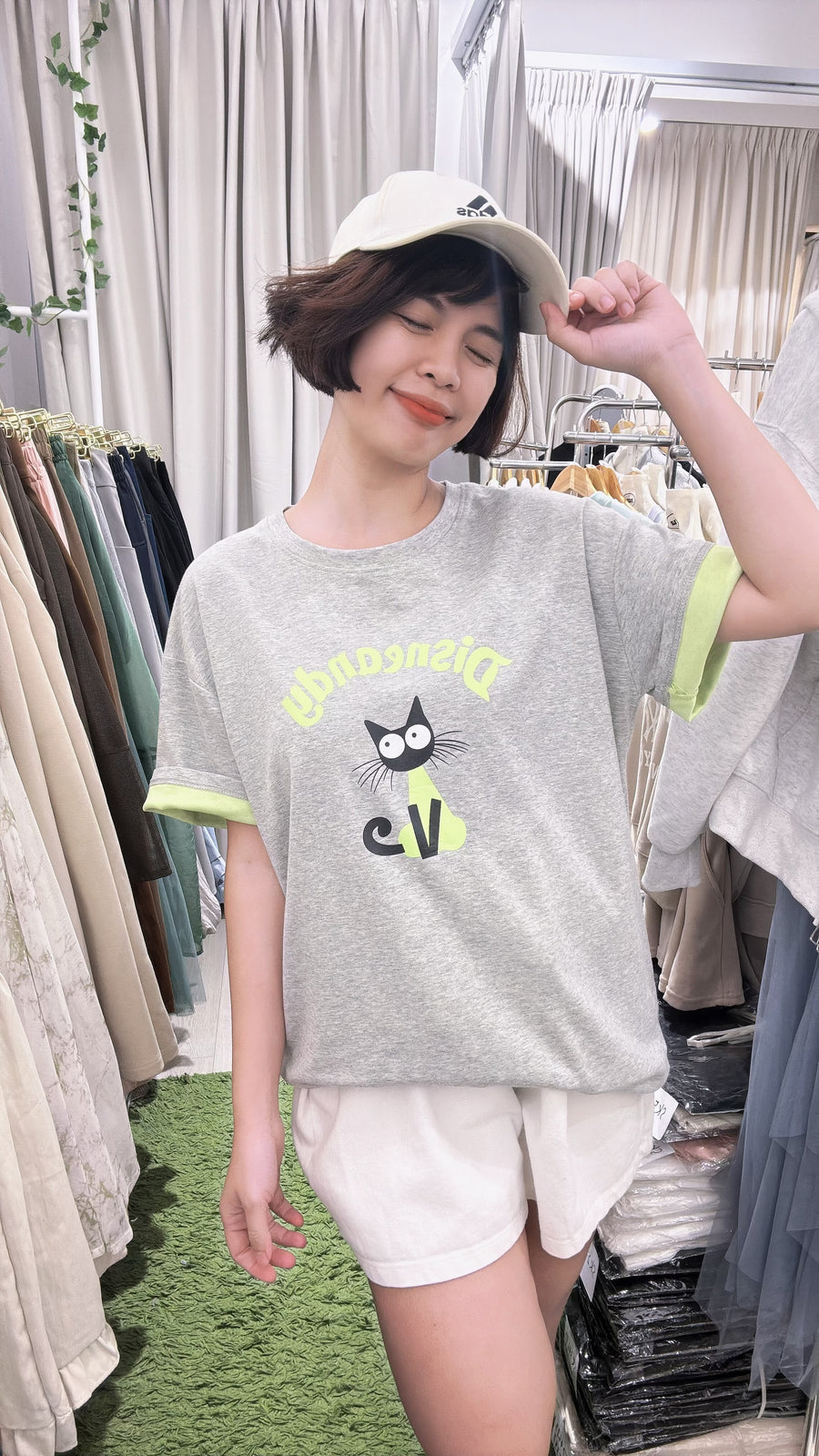 滑滑棉质可爱猫咪图案半长T-shirt