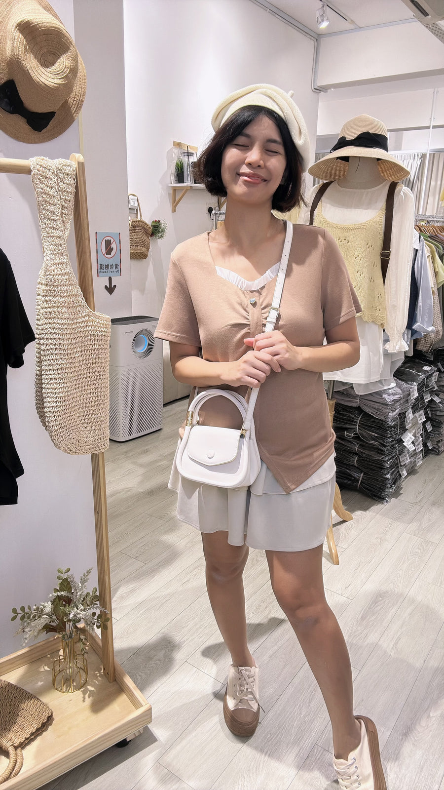 蕾丝边法式方领太空棉上衣