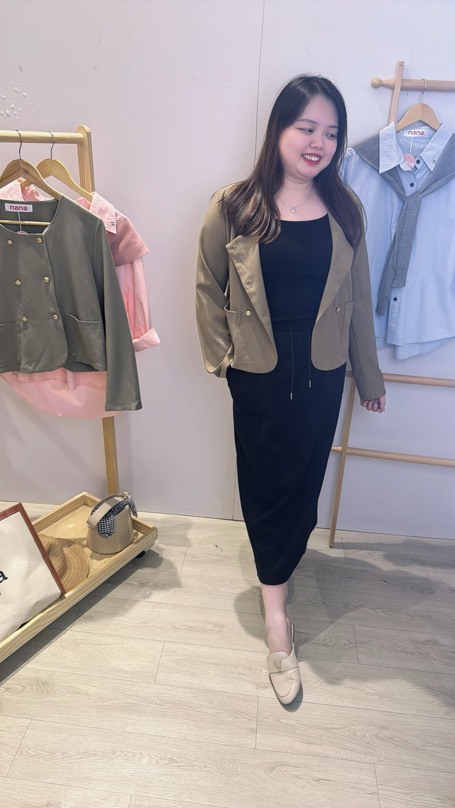 西装短版长袖外套