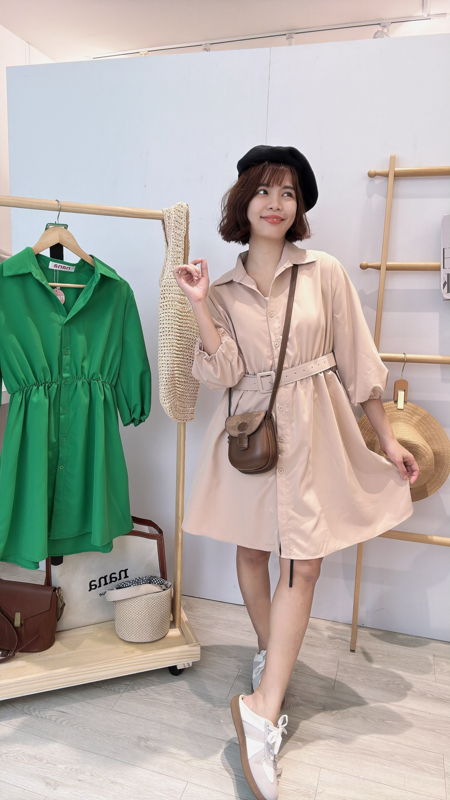 雪纺泡泡收腰袖连身裙