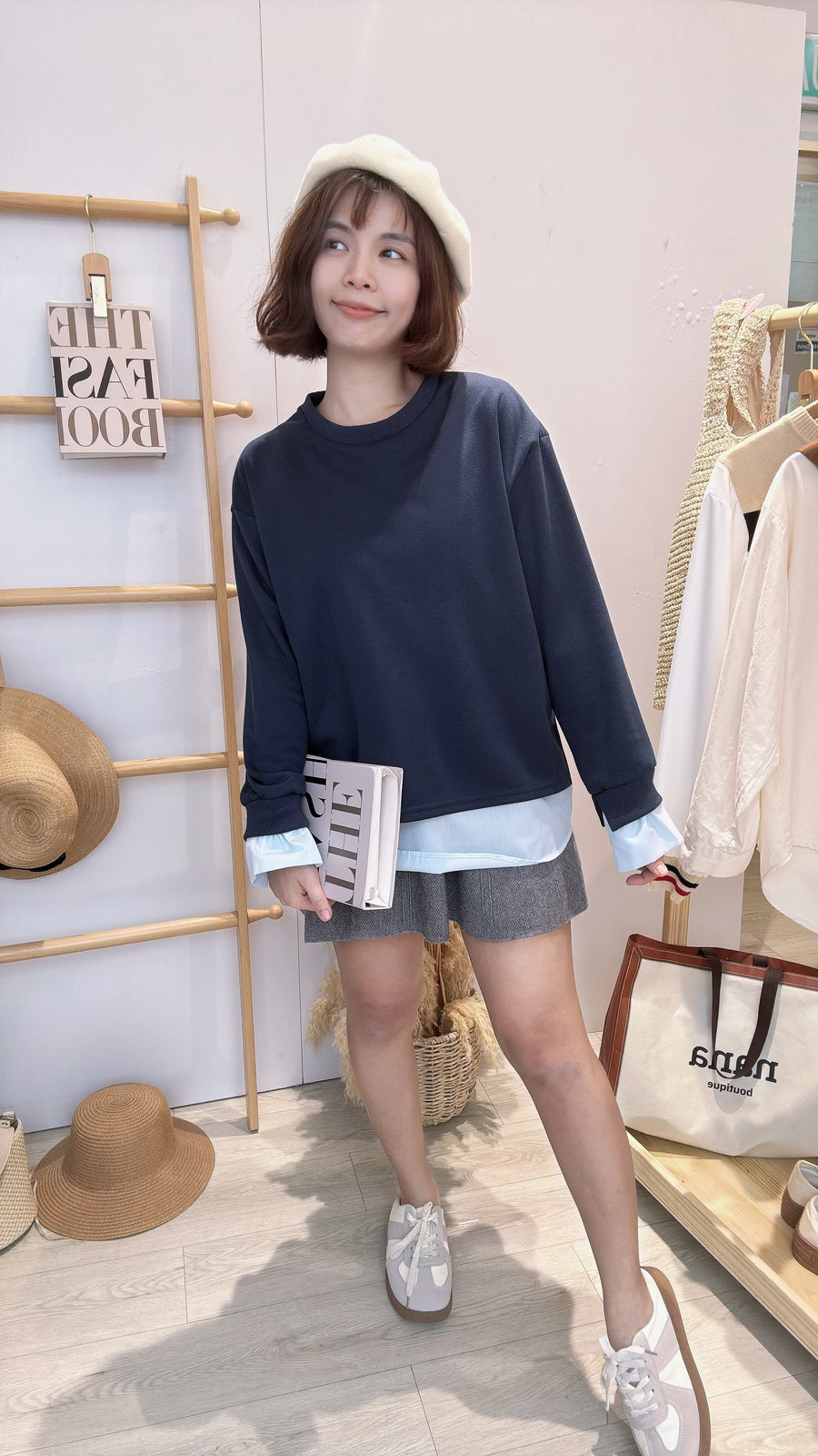 蓝色滑滑好穿卫衣并接下摆衬衫上衣