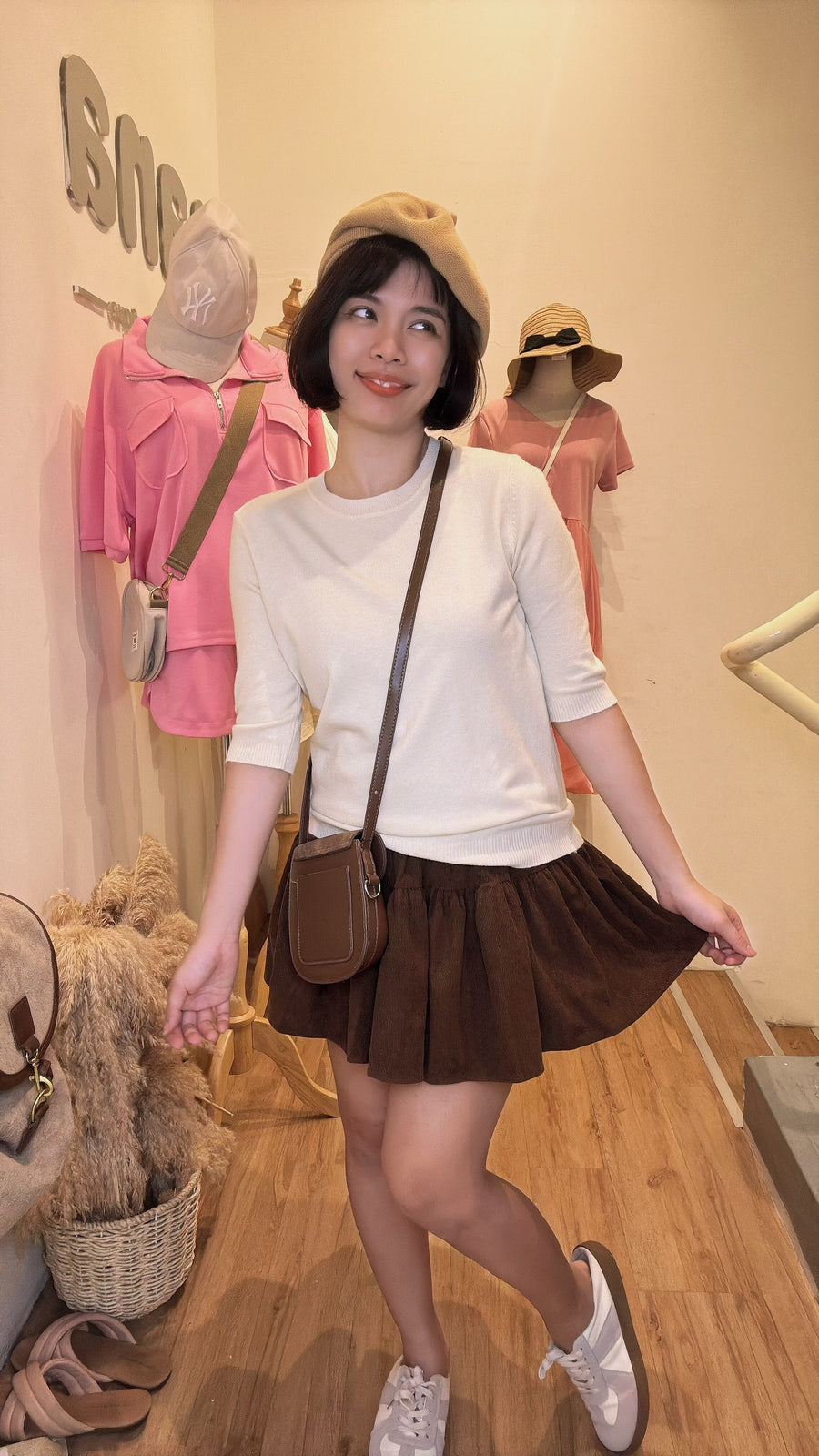 圆领舒服软软针织上衣