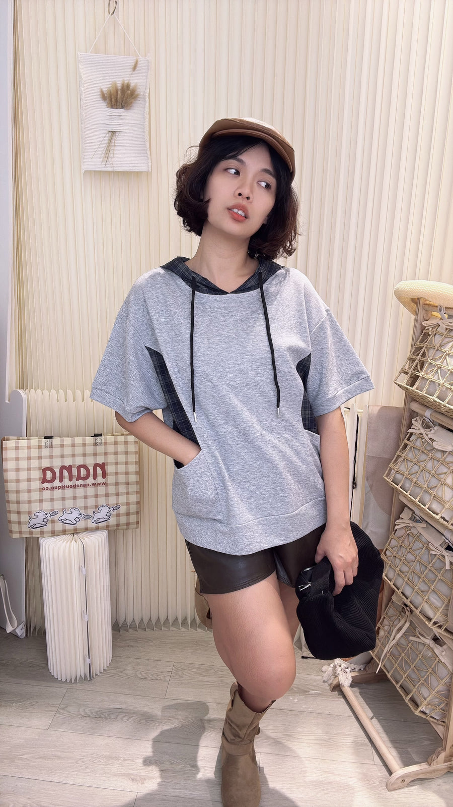 韩版好好看舒服格子连帽纯棉肩上衣
