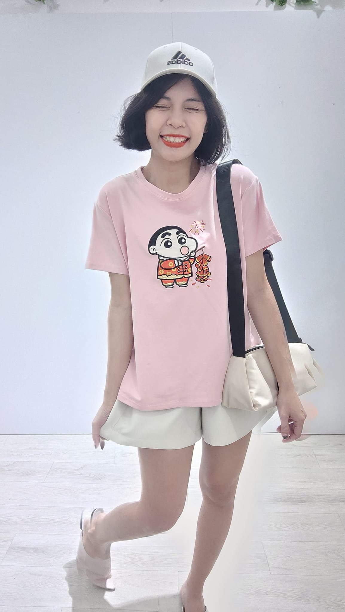 蜡笔小新炮竹T-shirt