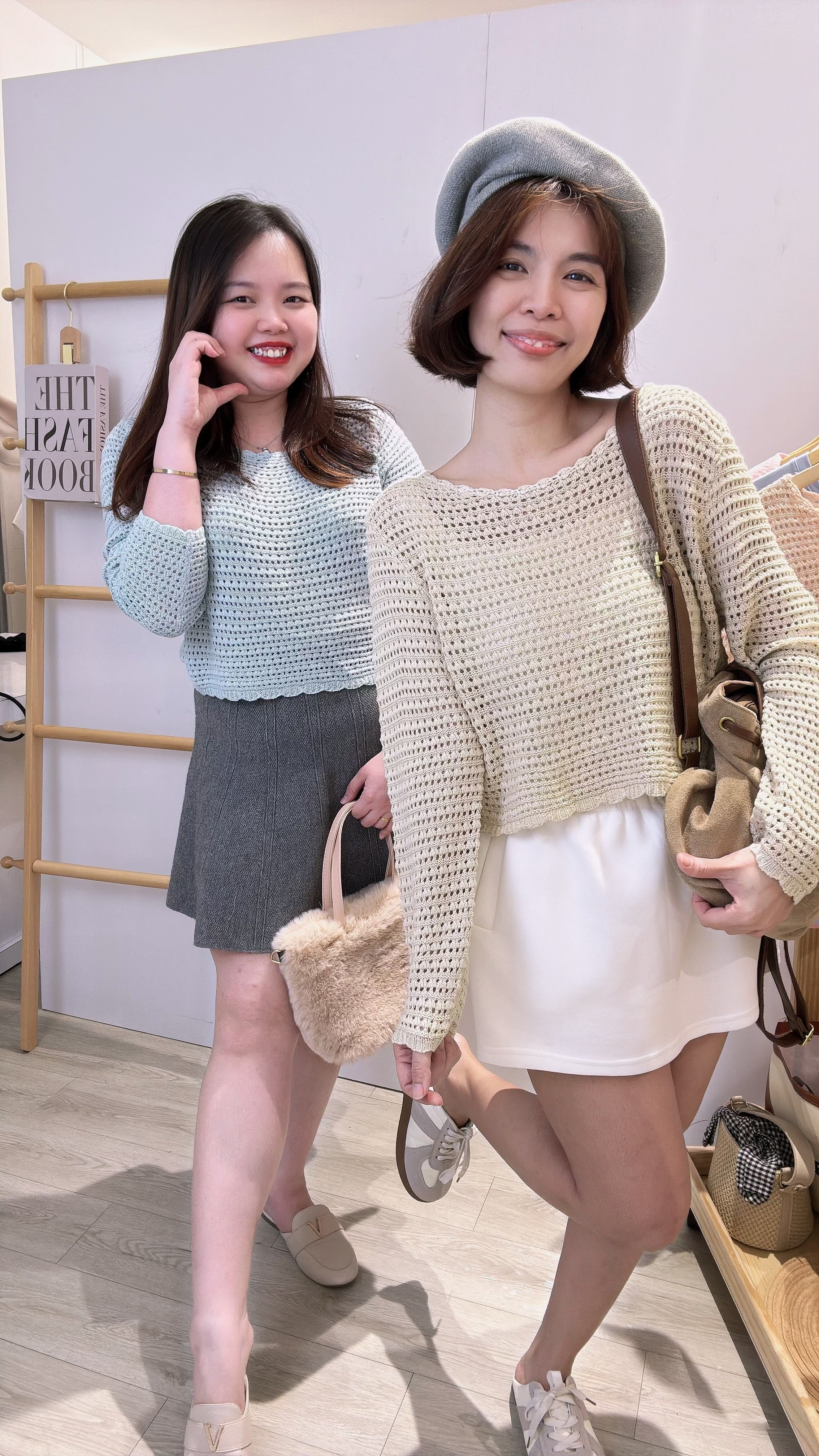 镂空针织弹力甜美短上衣