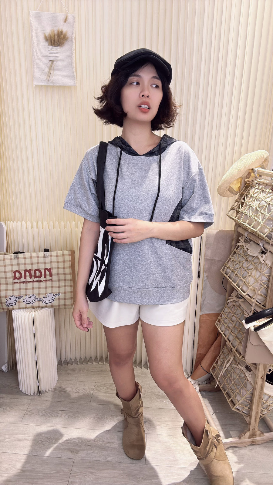 韩版好好看舒服格子连帽纯棉肩上衣
