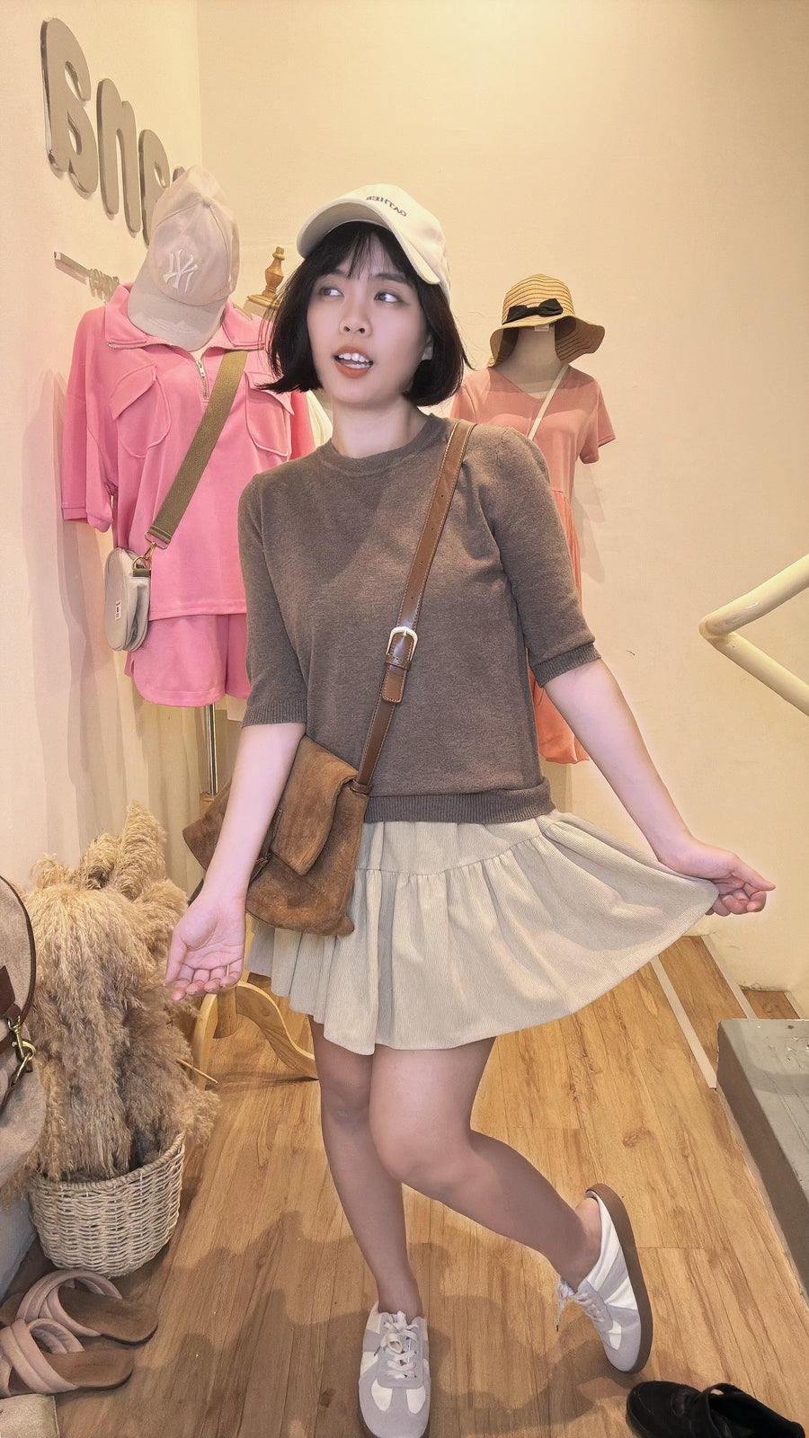 圆领舒服软软针织上衣