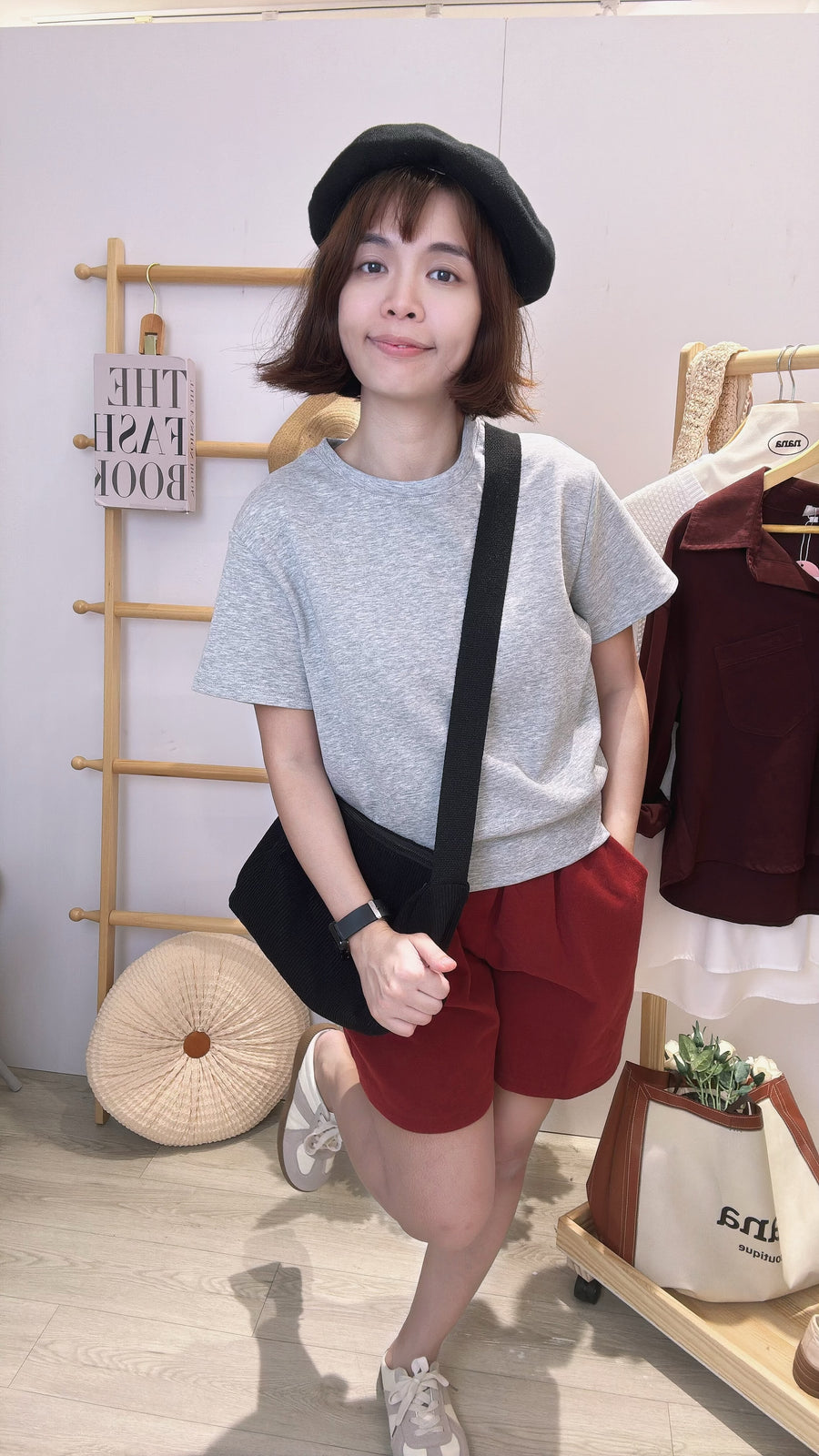 独家爆款简约棉质收腰上衣