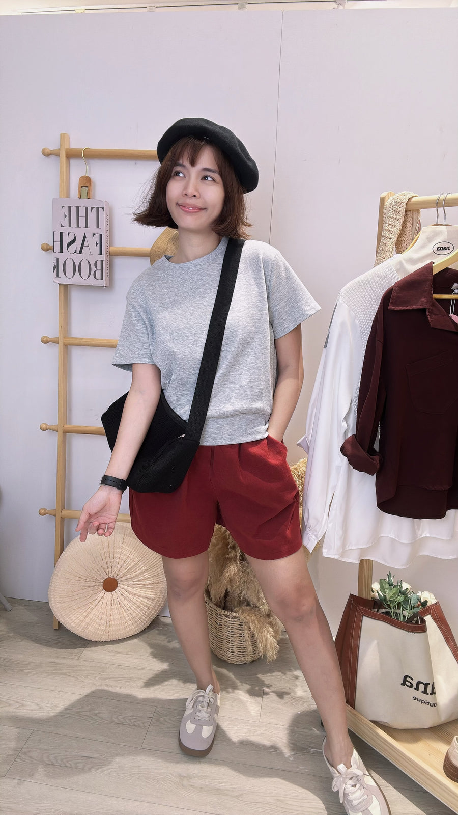 独家爆款简约棉质收腰上衣