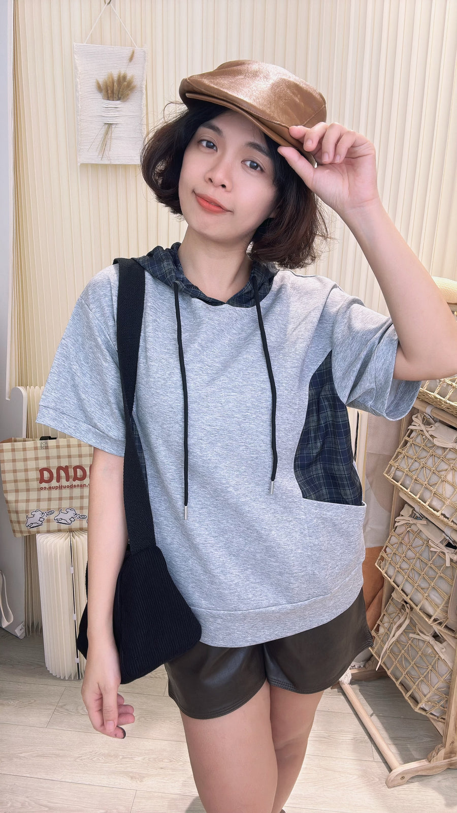 韩版好好看舒服格子连帽纯棉肩上衣