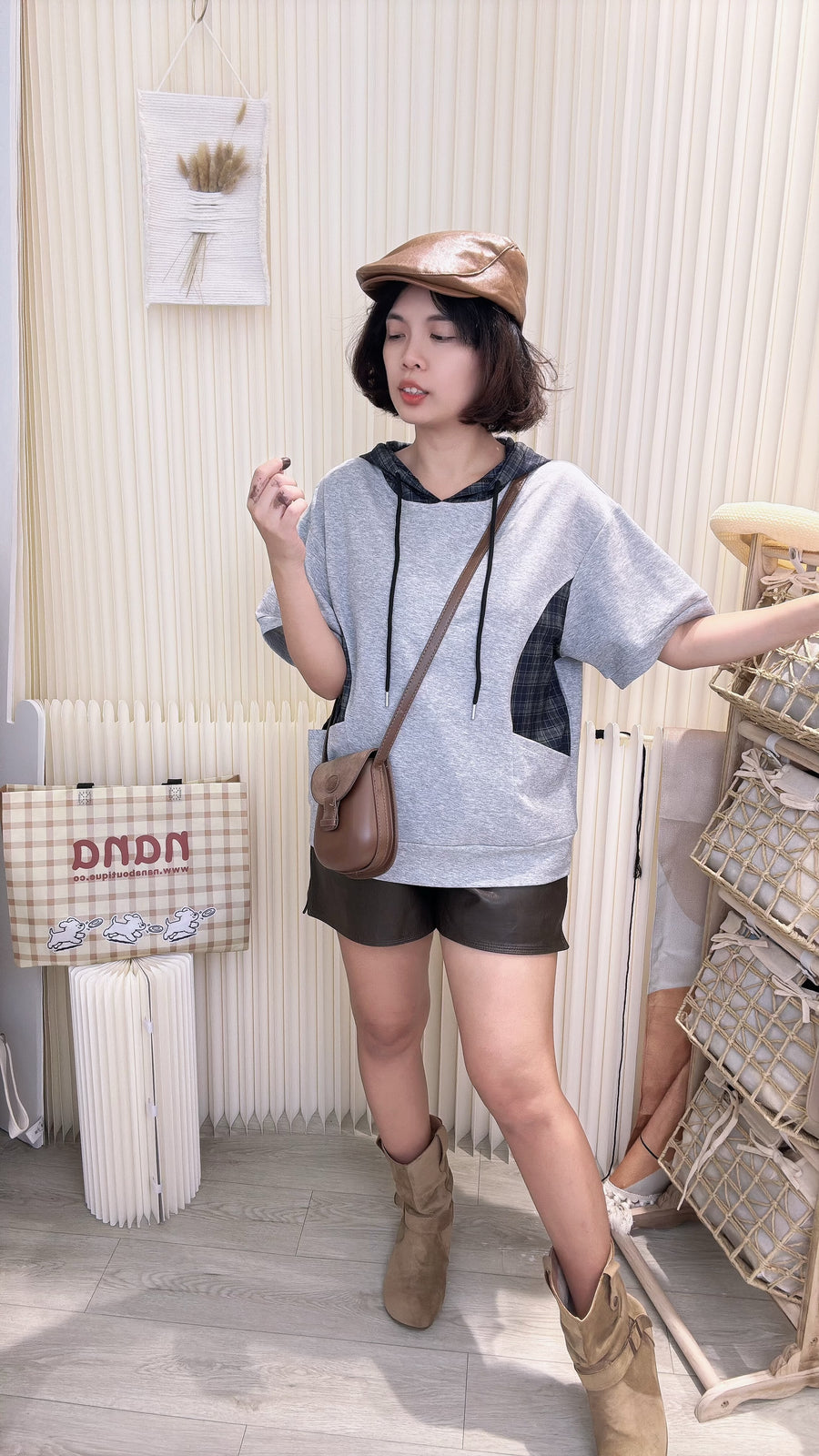 韩版好好看舒服格子连帽纯棉肩上衣