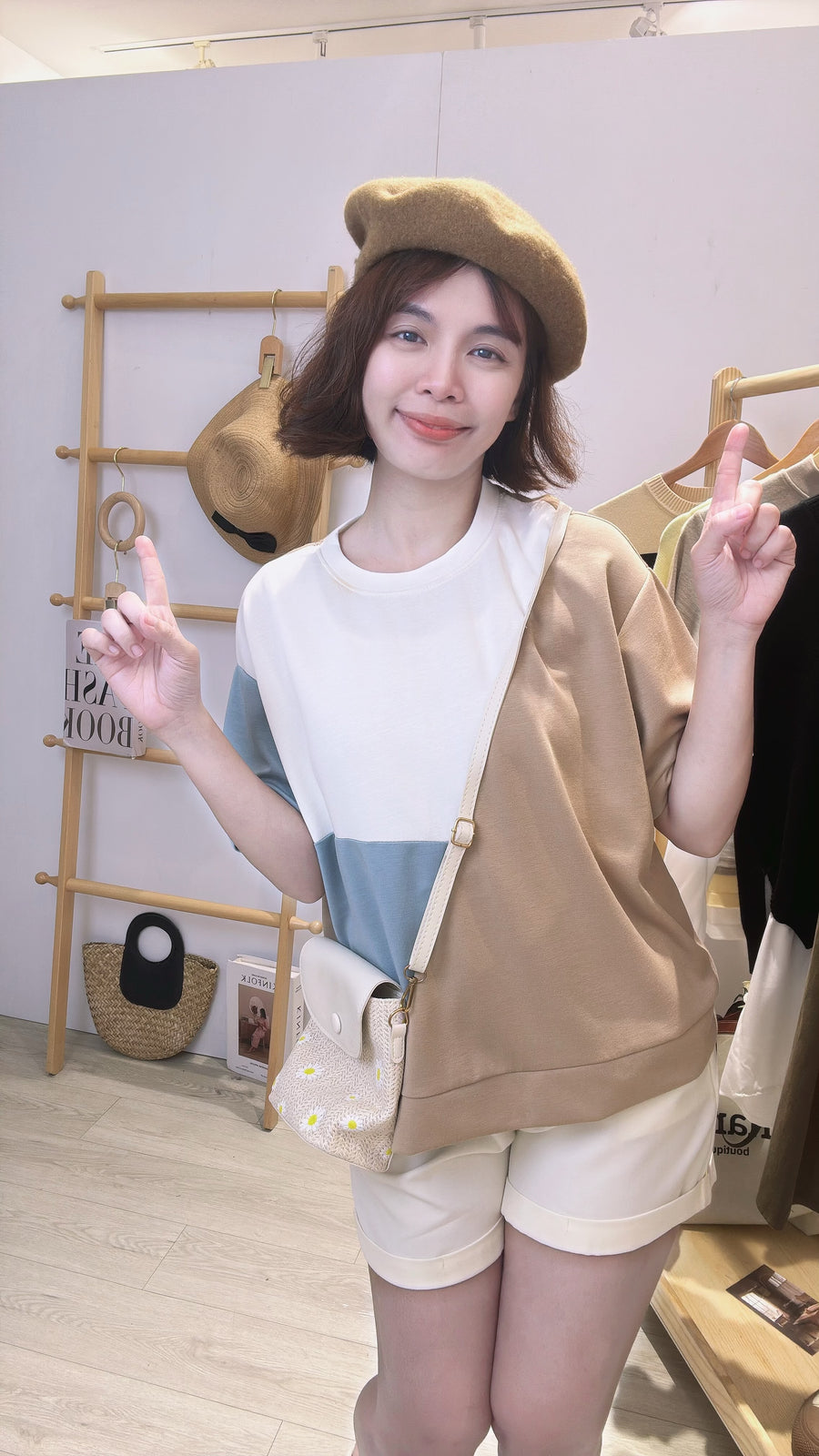 撞色太空棉上衣