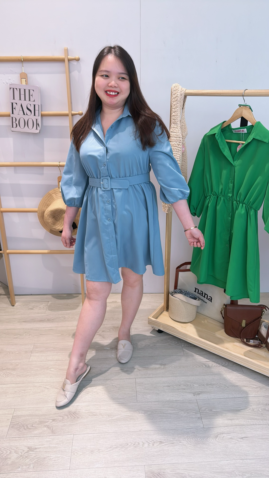 雪纺泡泡收腰袖连身裙