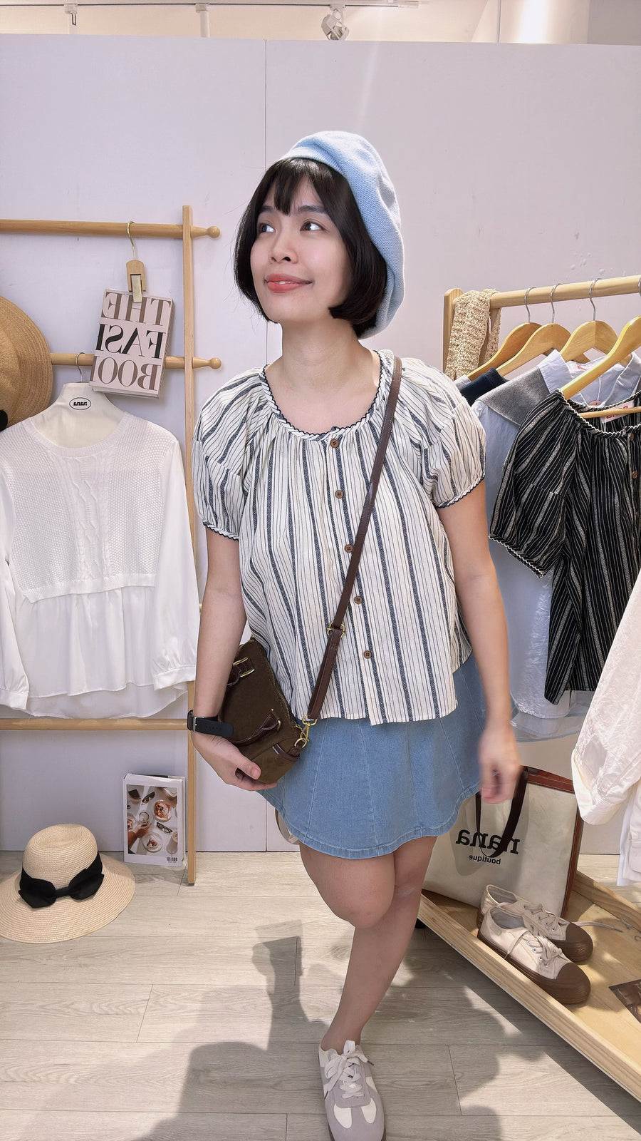 软麻复古灯笼袖上衣