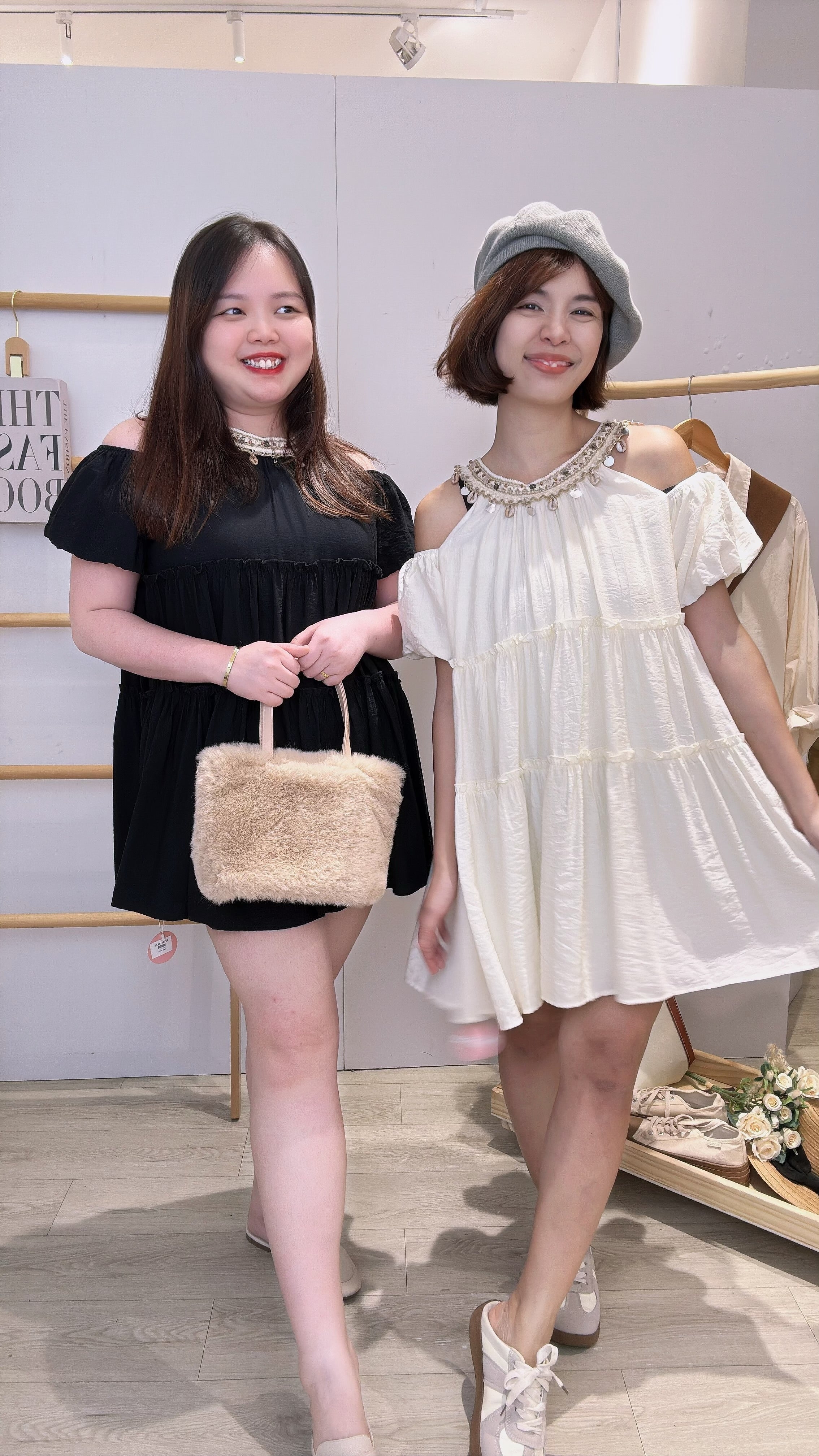 波西米亚风露肩泡泡袖短连身裙