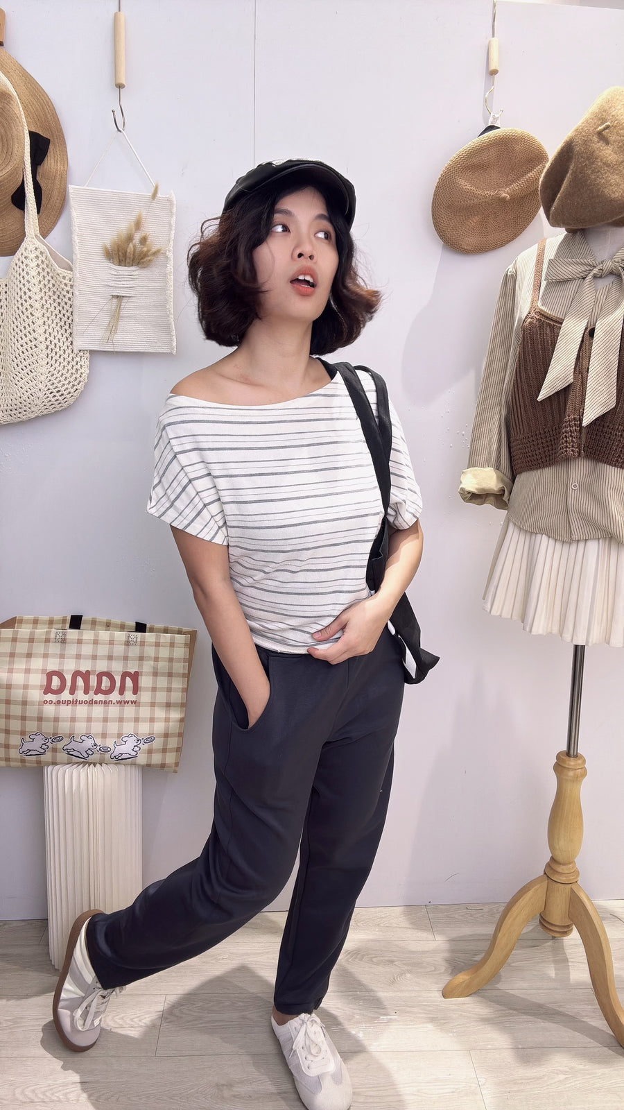 阔领薄Cotton收腰上衣