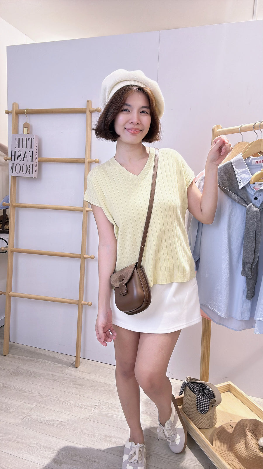 V领直条纹出袖针织上衣