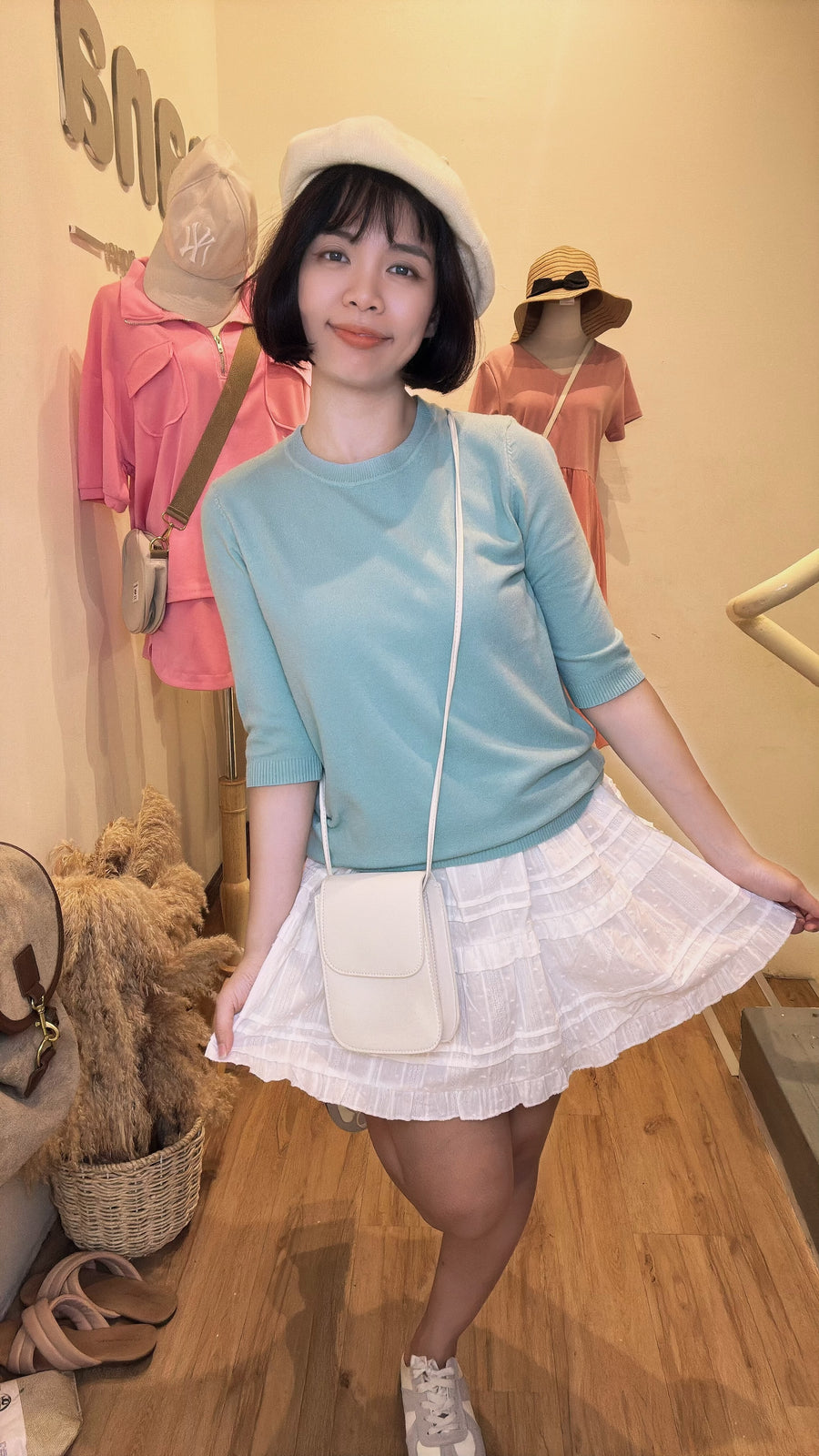 圆领舒服软软针织上衣