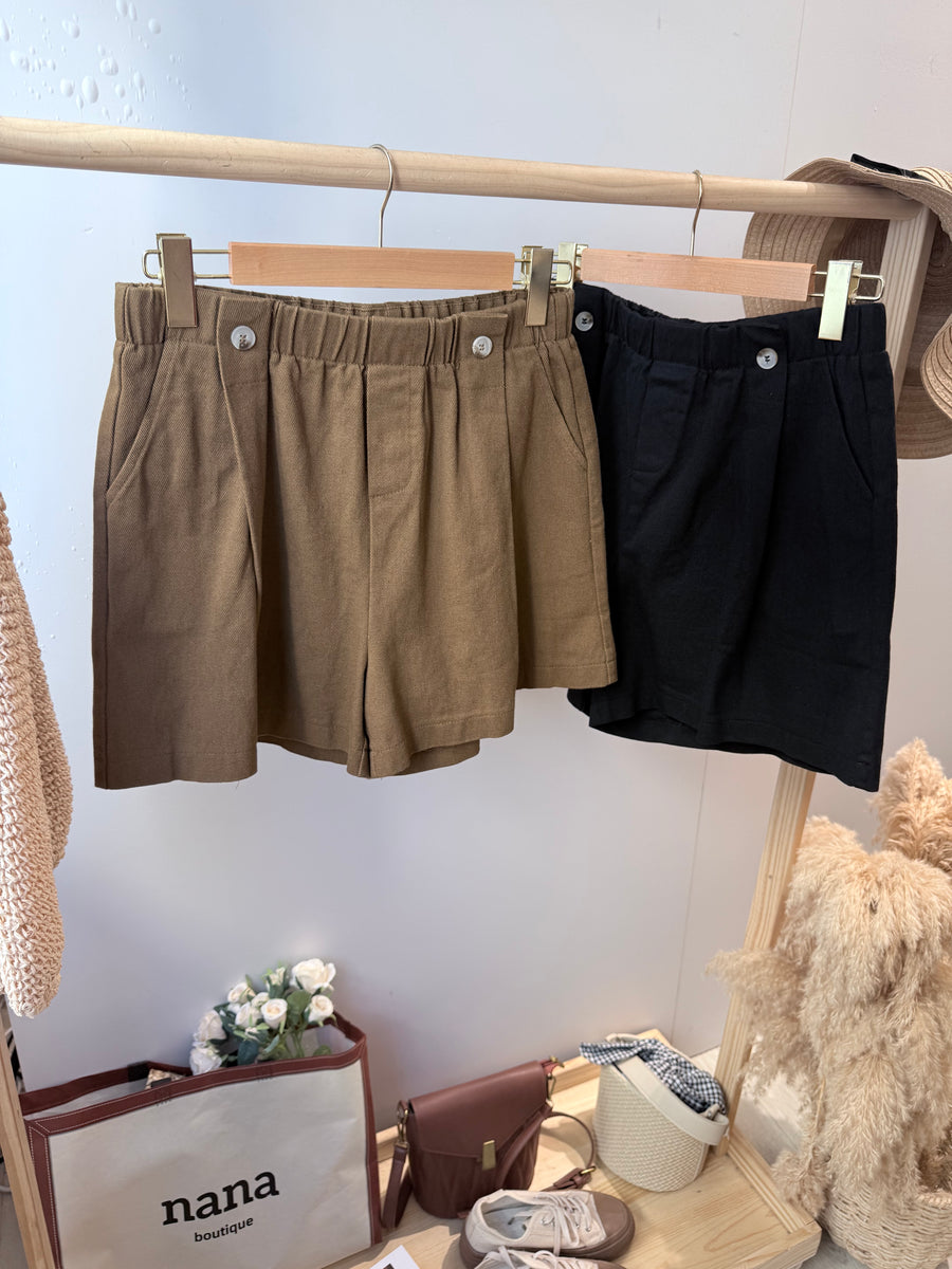 独家毛呢面料松紧腰四分短裤