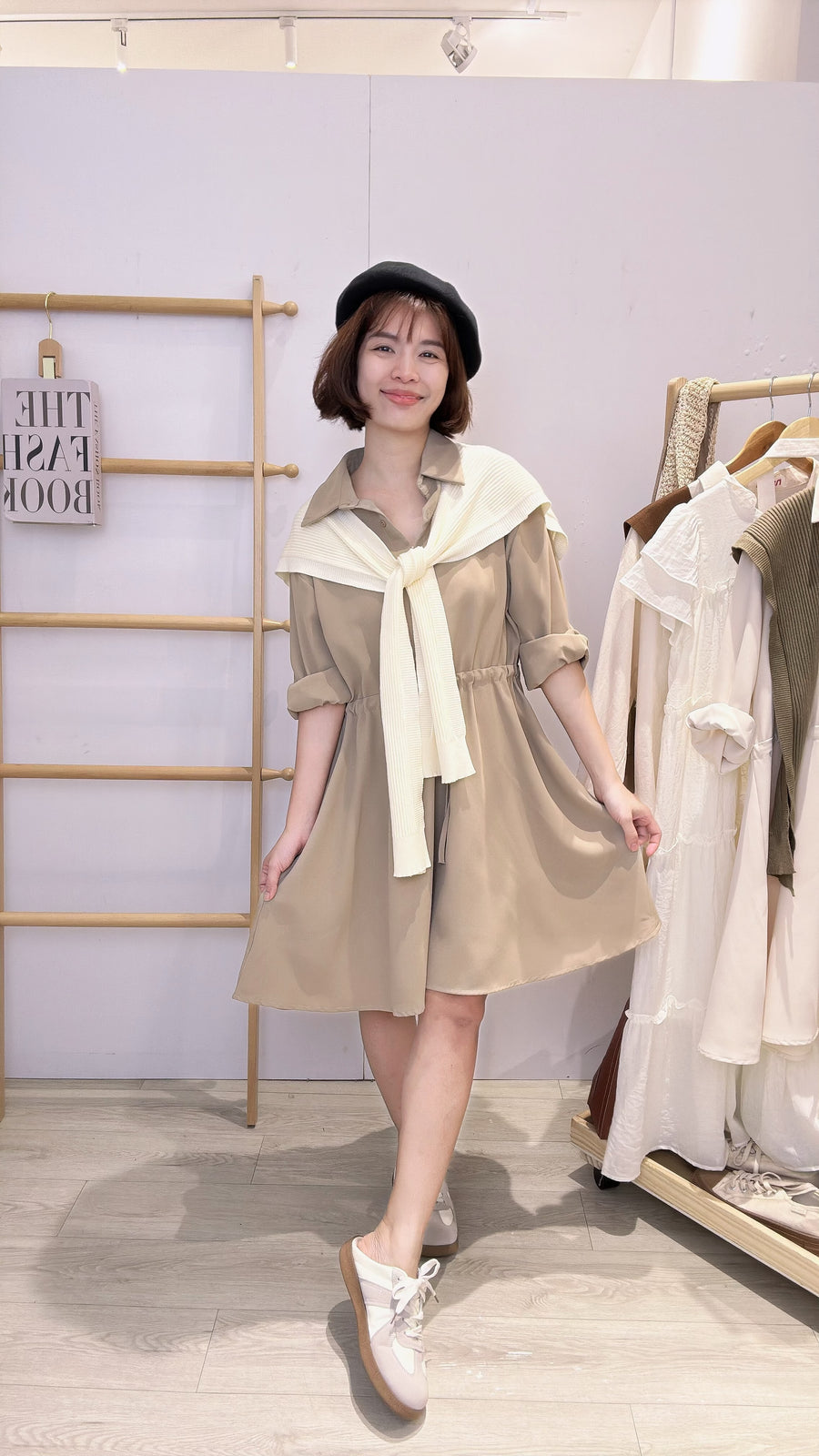 雪纺收腰配披肩连身裙