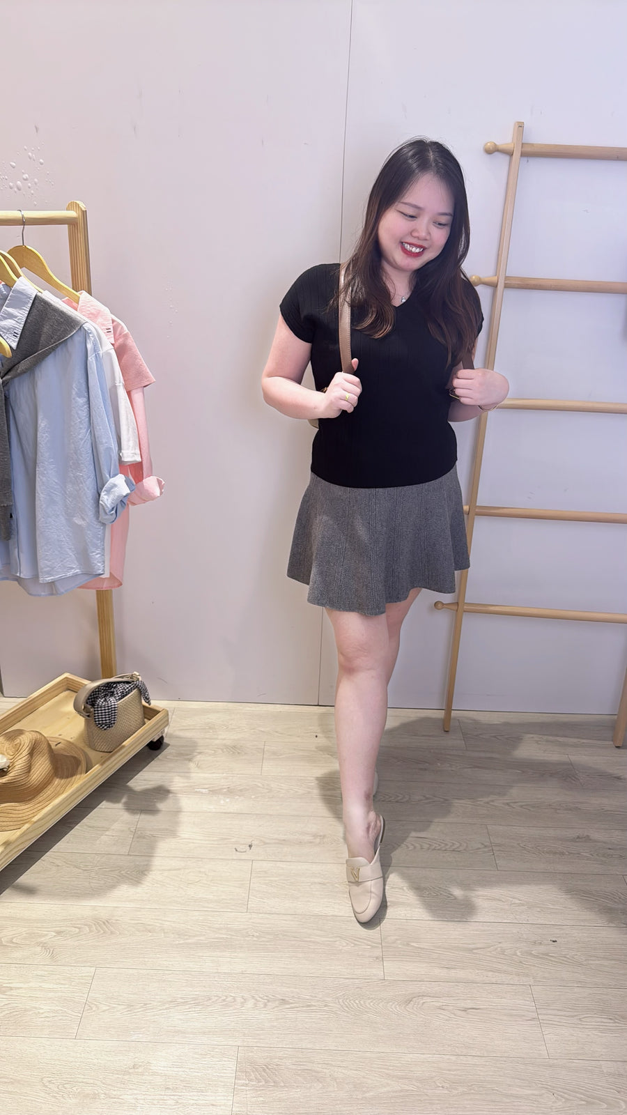 V领直条纹出袖针织上衣