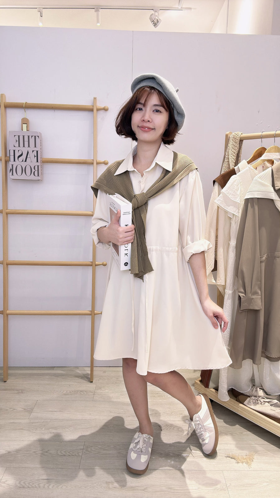 雪纺收腰配披肩连身裙