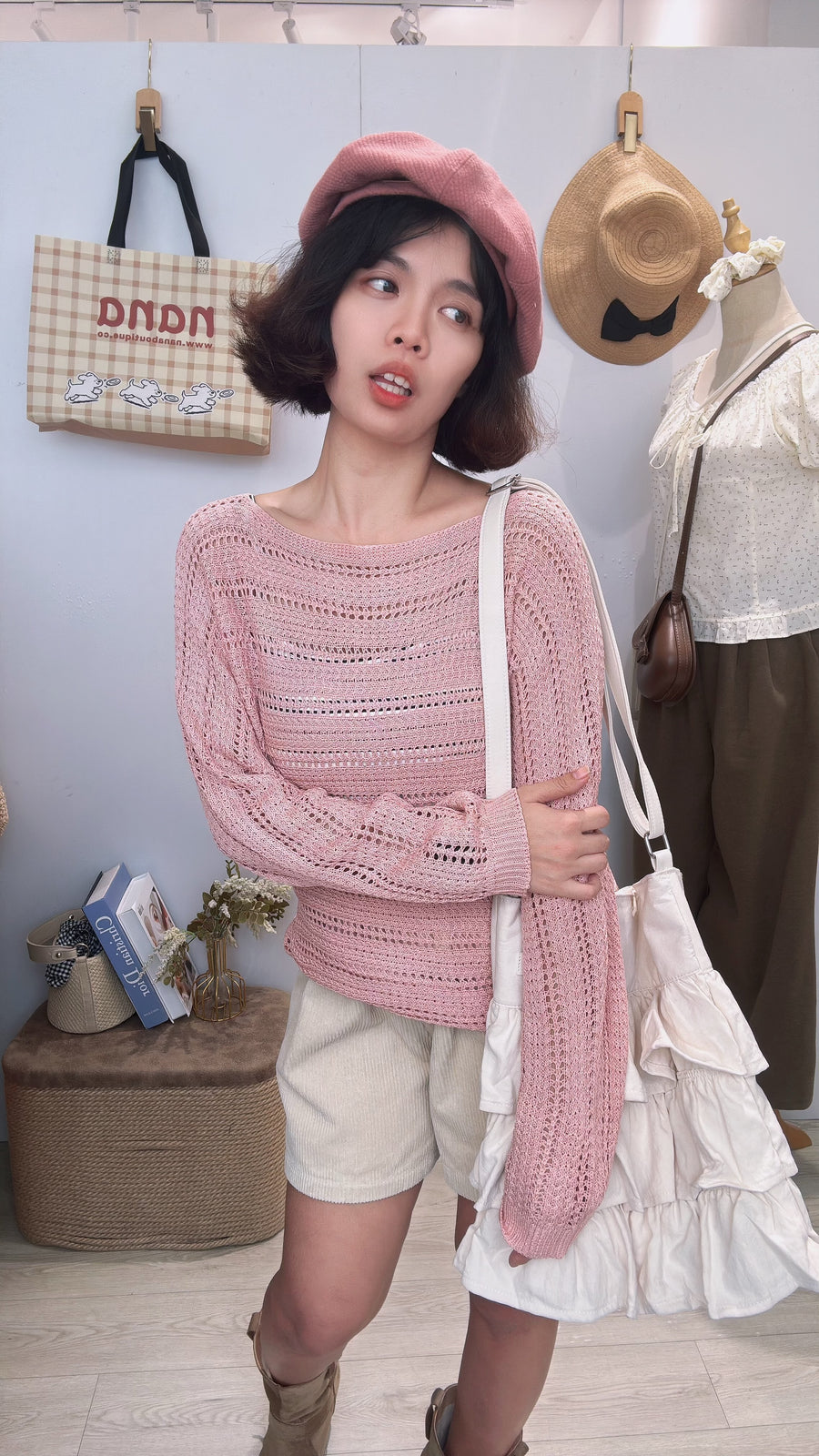 甜美宽松好穿软软镂空上衣