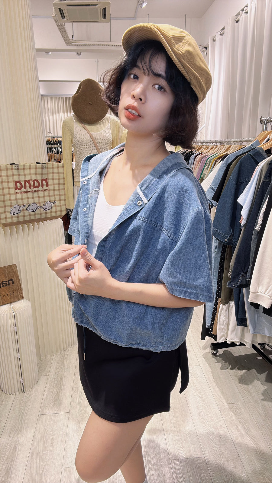 休闲软牛仔钉钮连帽上衣