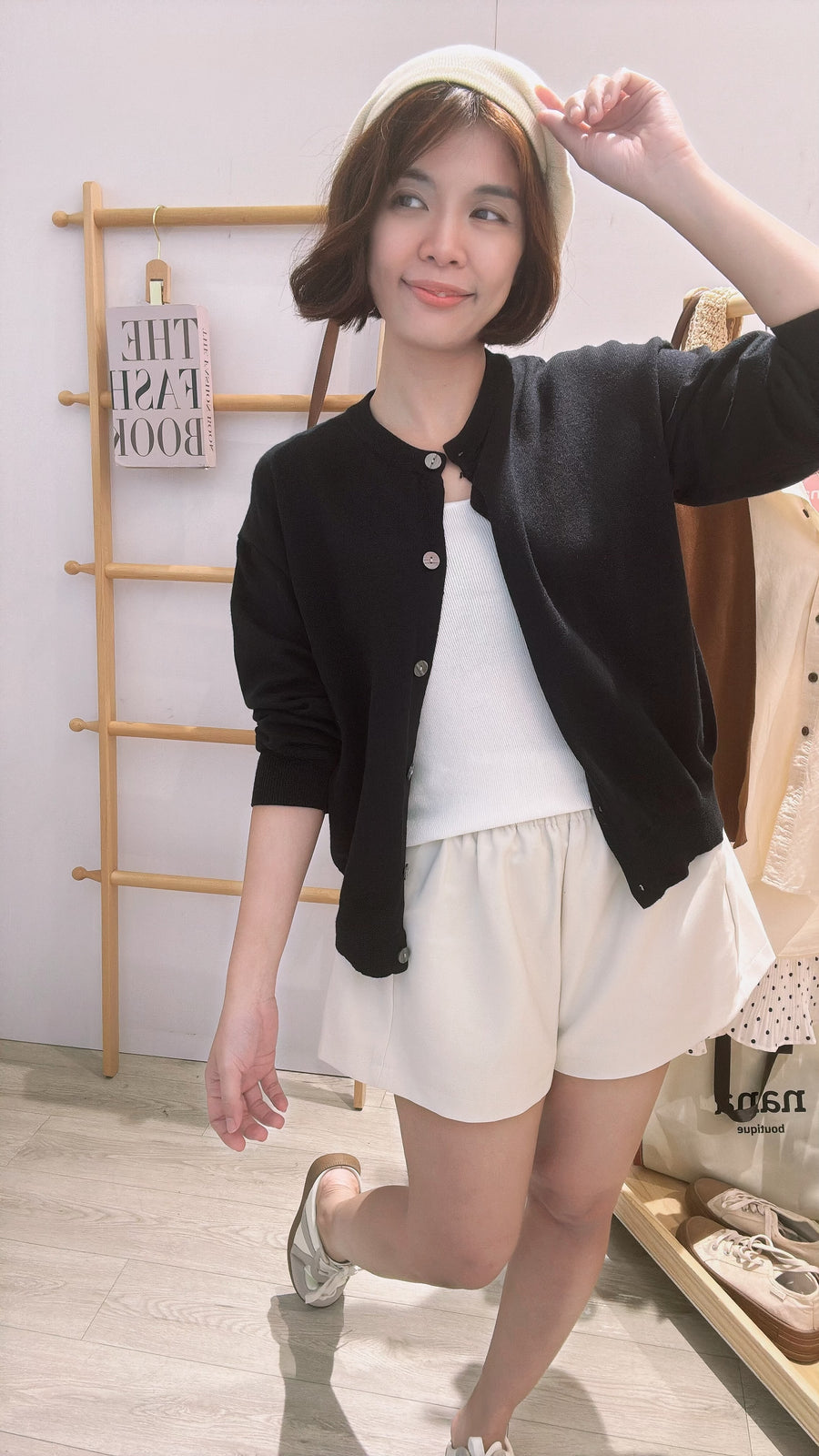 软针织单色外套