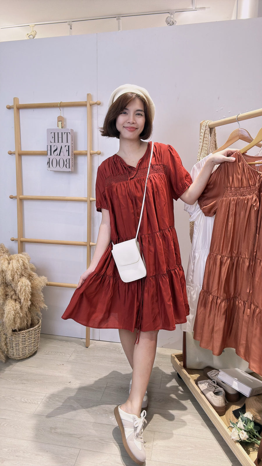 独家雪纺泡泡袖连身裙