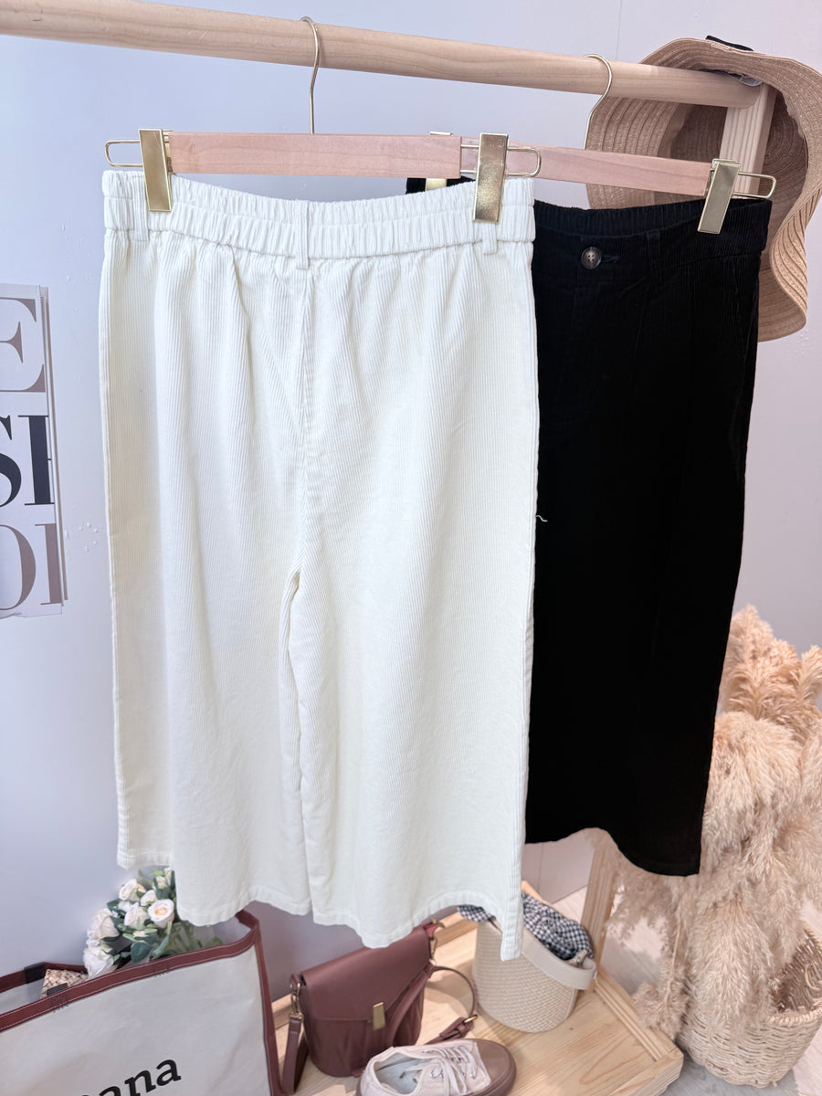 灯芯绒后松紧腰八分阔裤