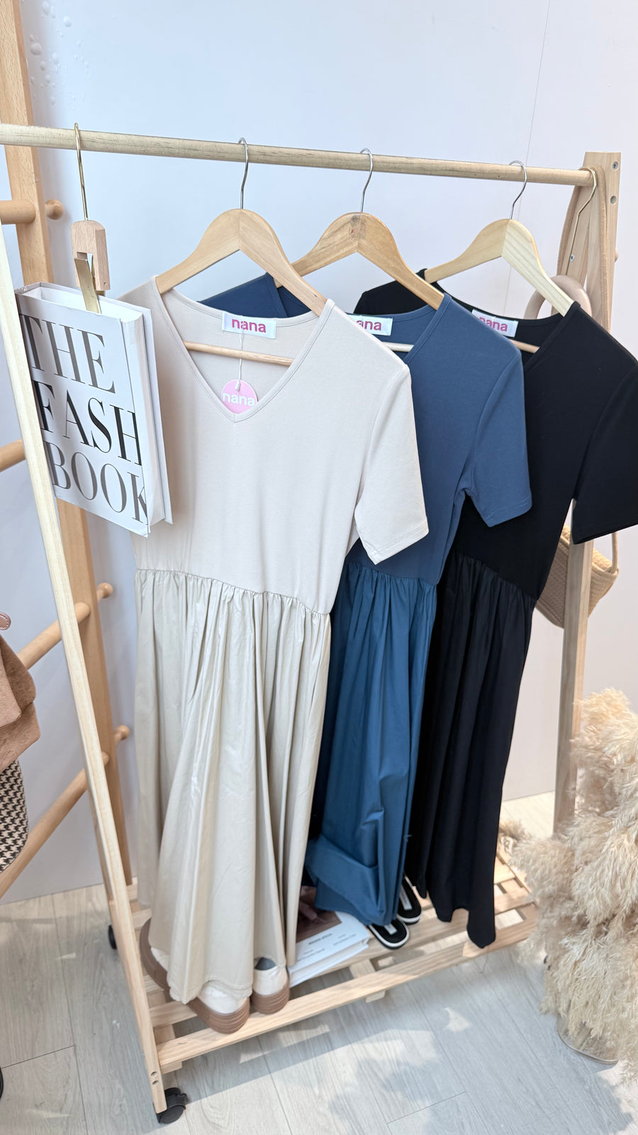 V领cotton并接polyester 套裙