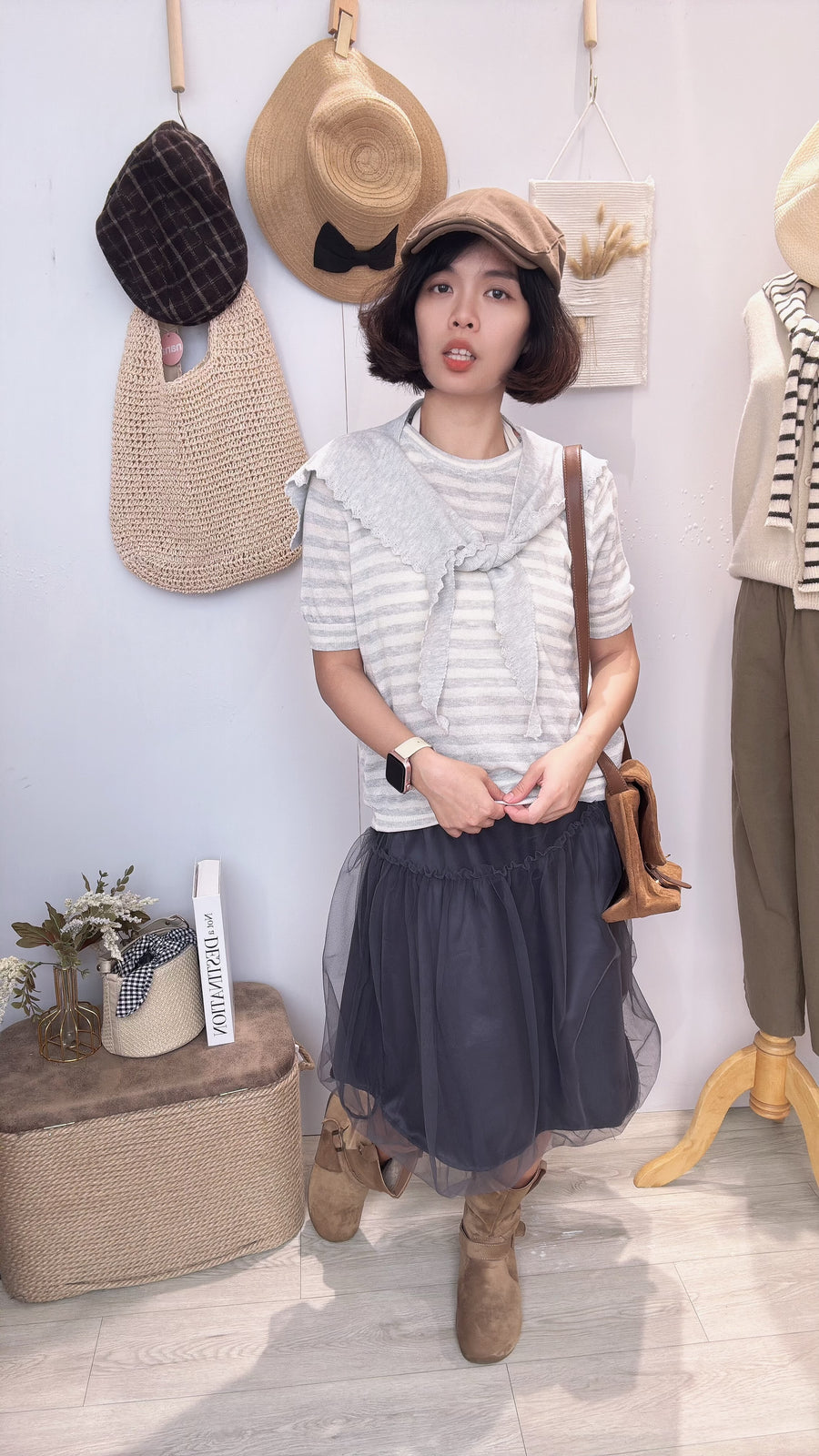 甜美冰丝线条针织上衣