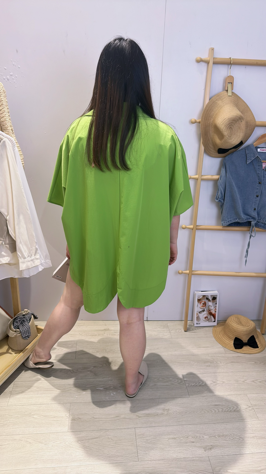 高质量滑雪纺有型超大宽松衬衫