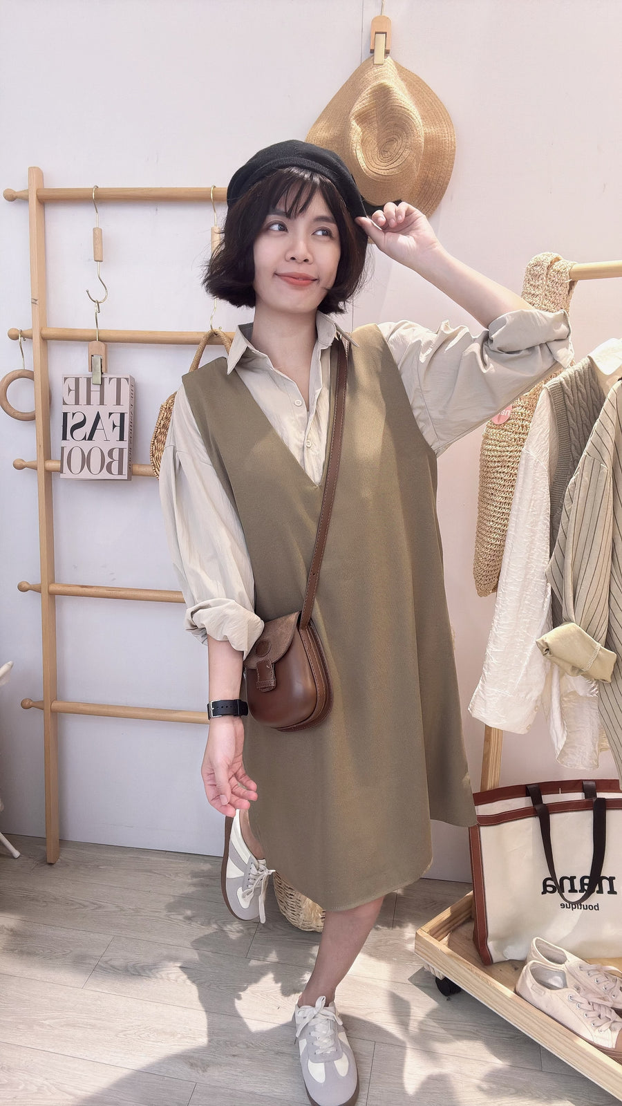 西装并接Polyester两件式短套裙