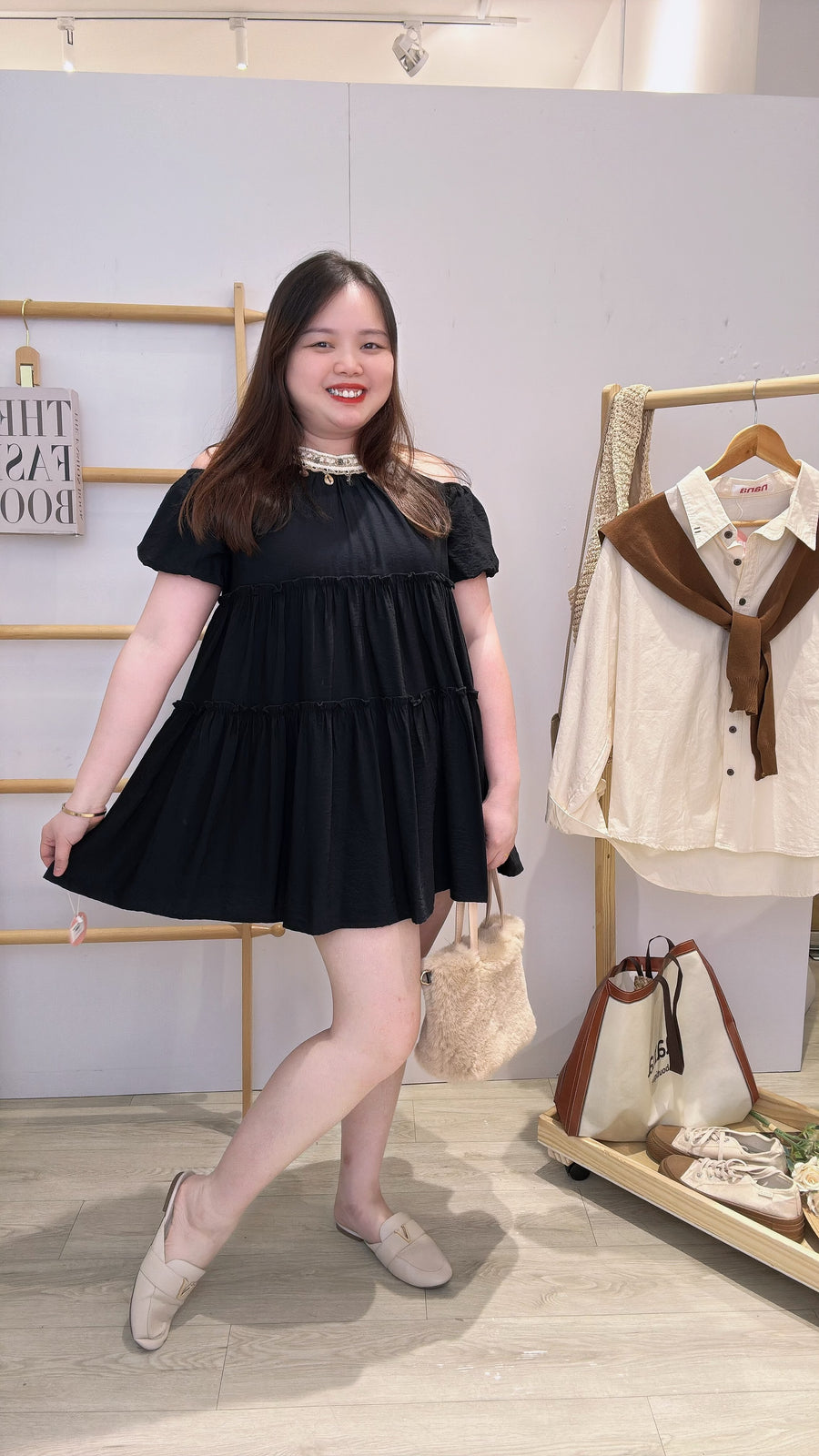 波西米亚风露肩泡泡袖短连身裙