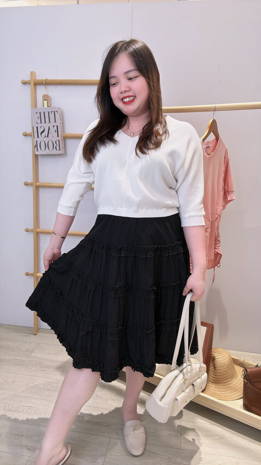 V领高质地软针织上衣