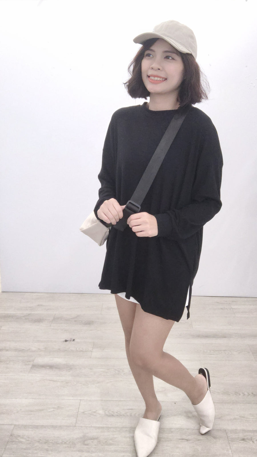 软棉质长袖小开叉上衣