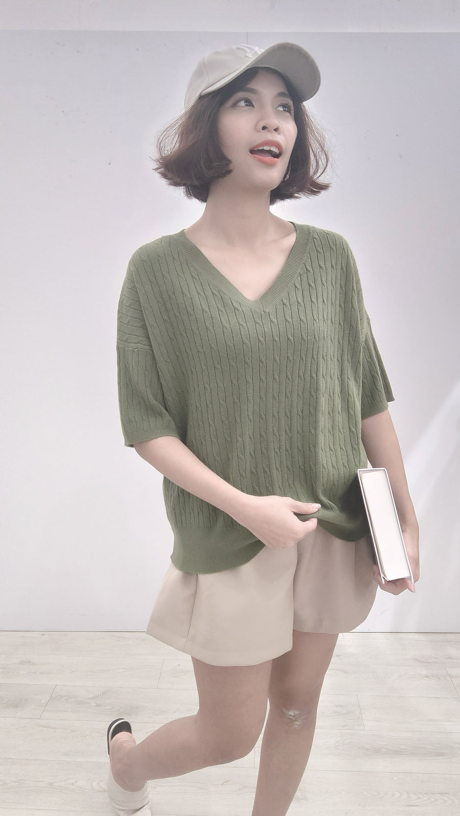 编织软针织上衣