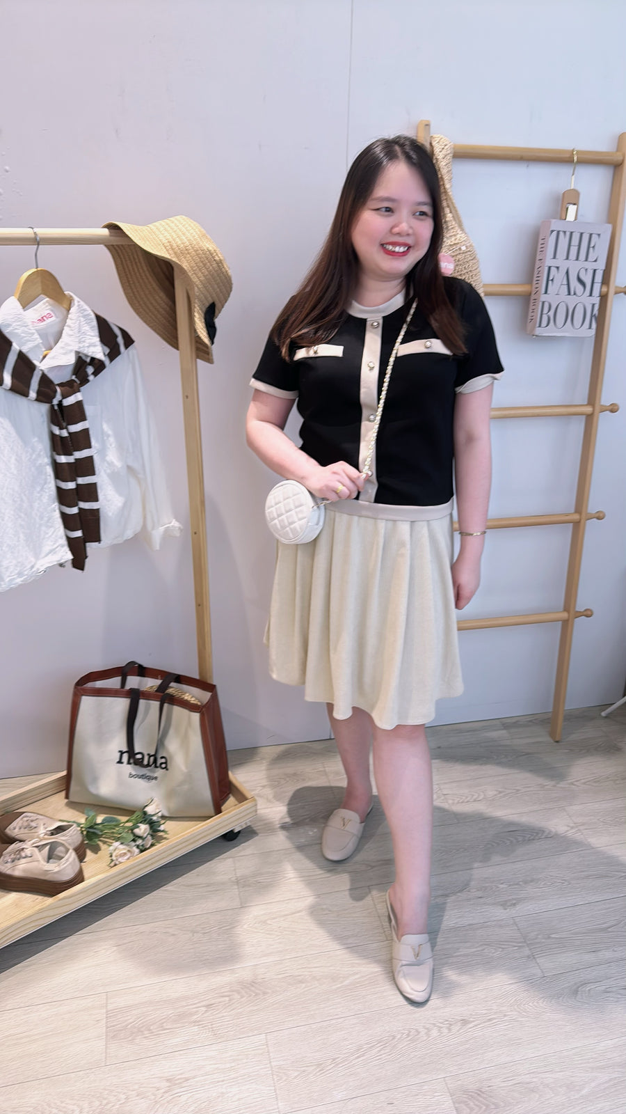 太空棉小香风假钮上衣