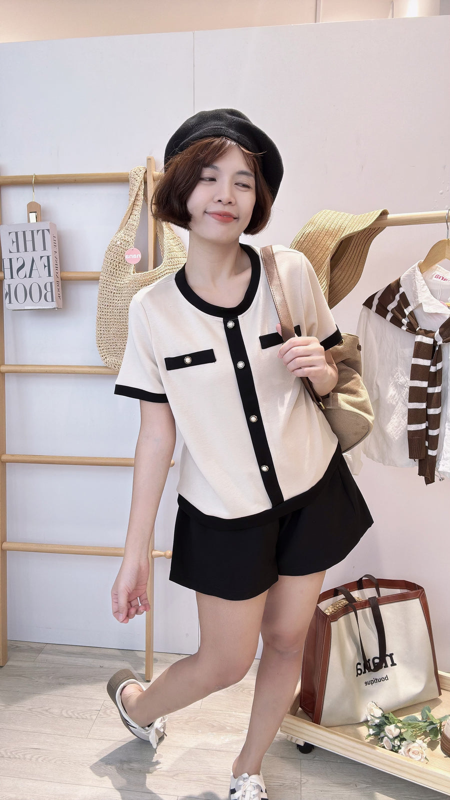 太空棉小香风假钮上衣