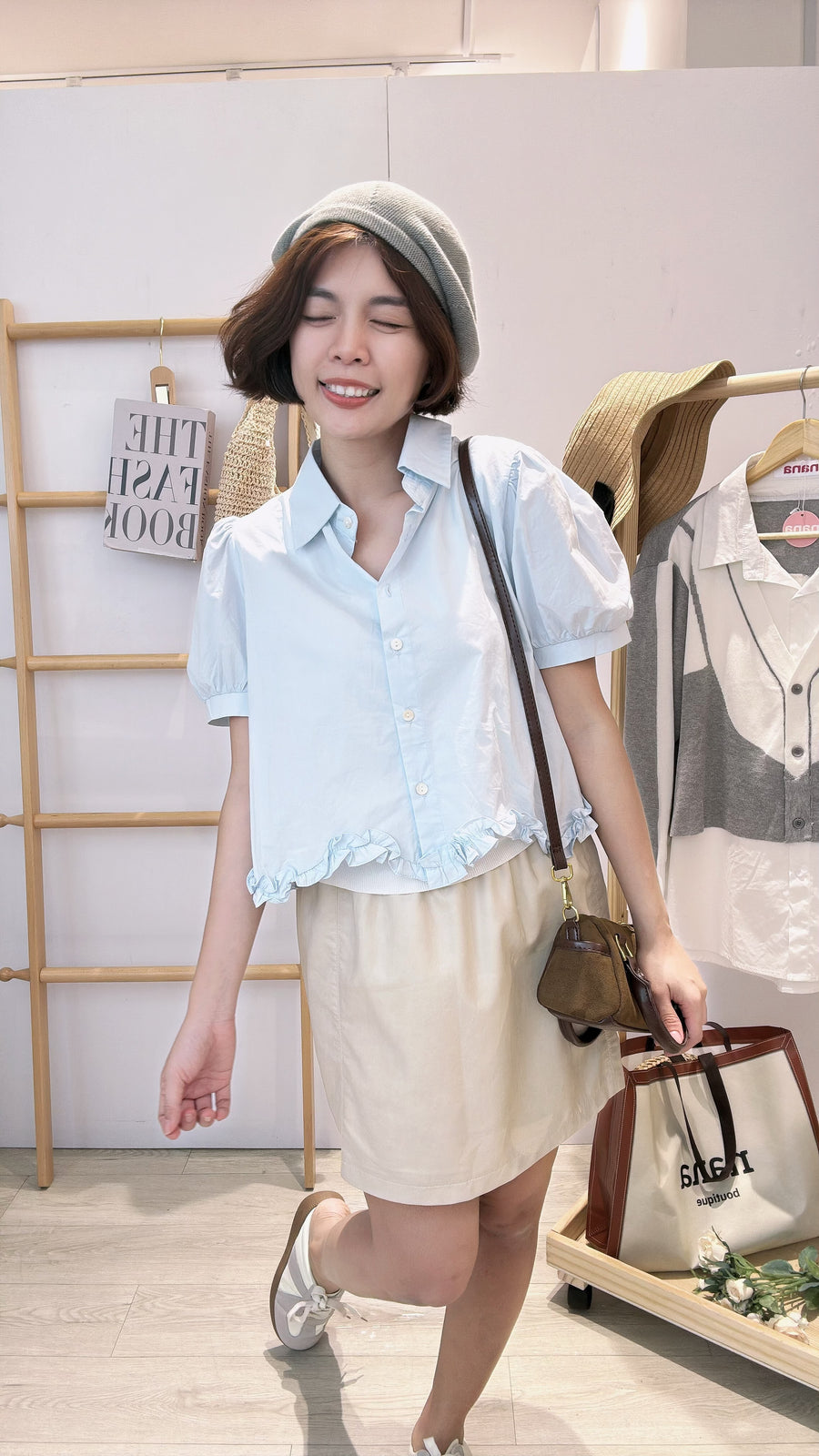 俏皮木耳边Polyester上衣