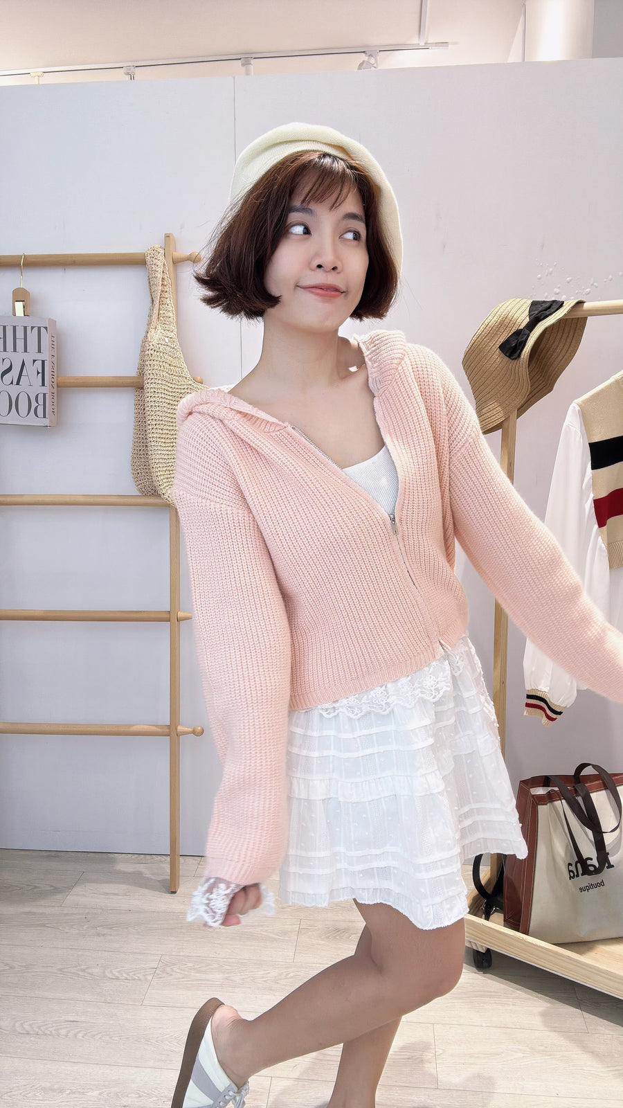 甜美厚针织蕾丝拉链连帽上衣